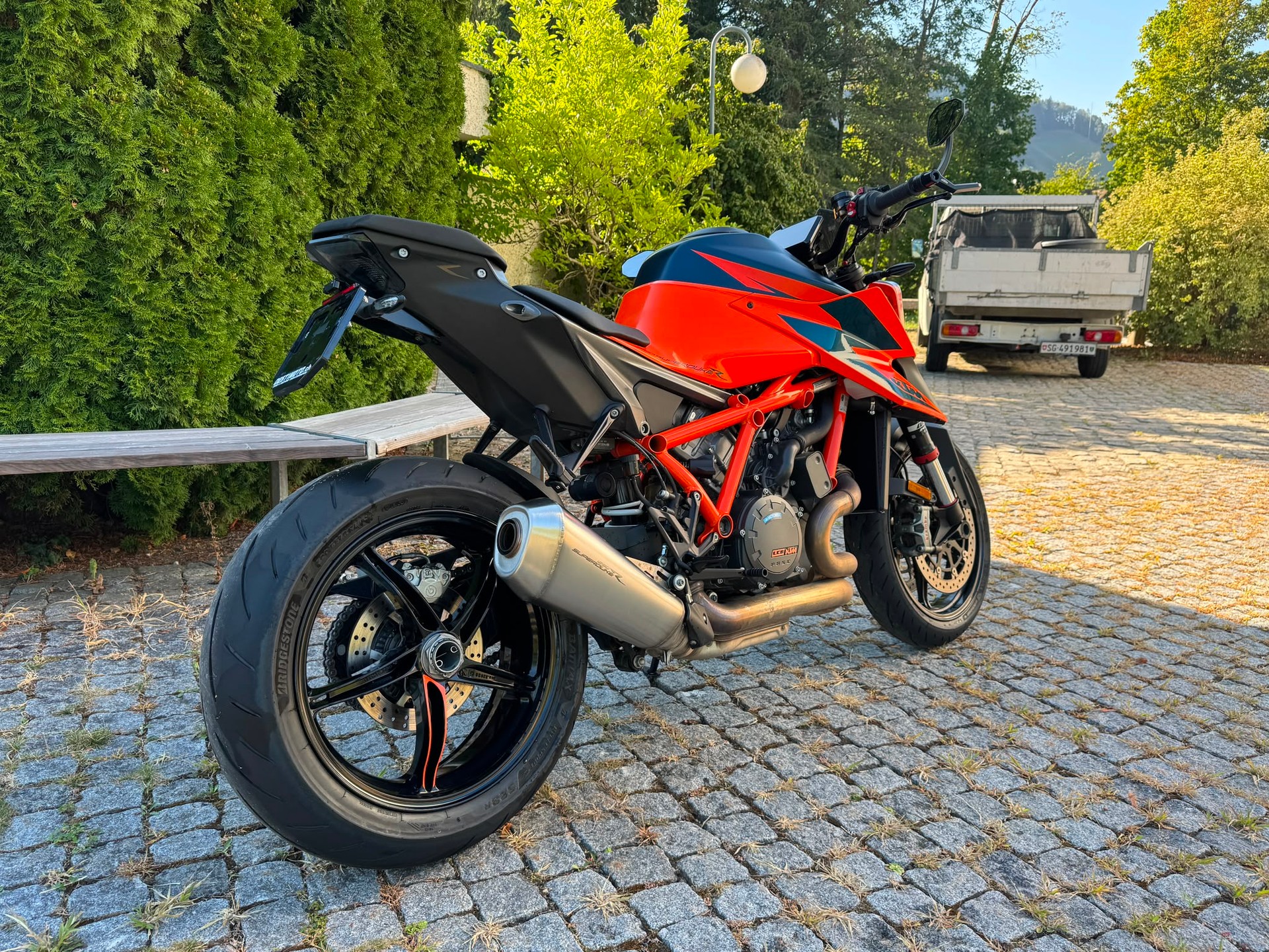 KTM 1290 Super Duke R-image-7