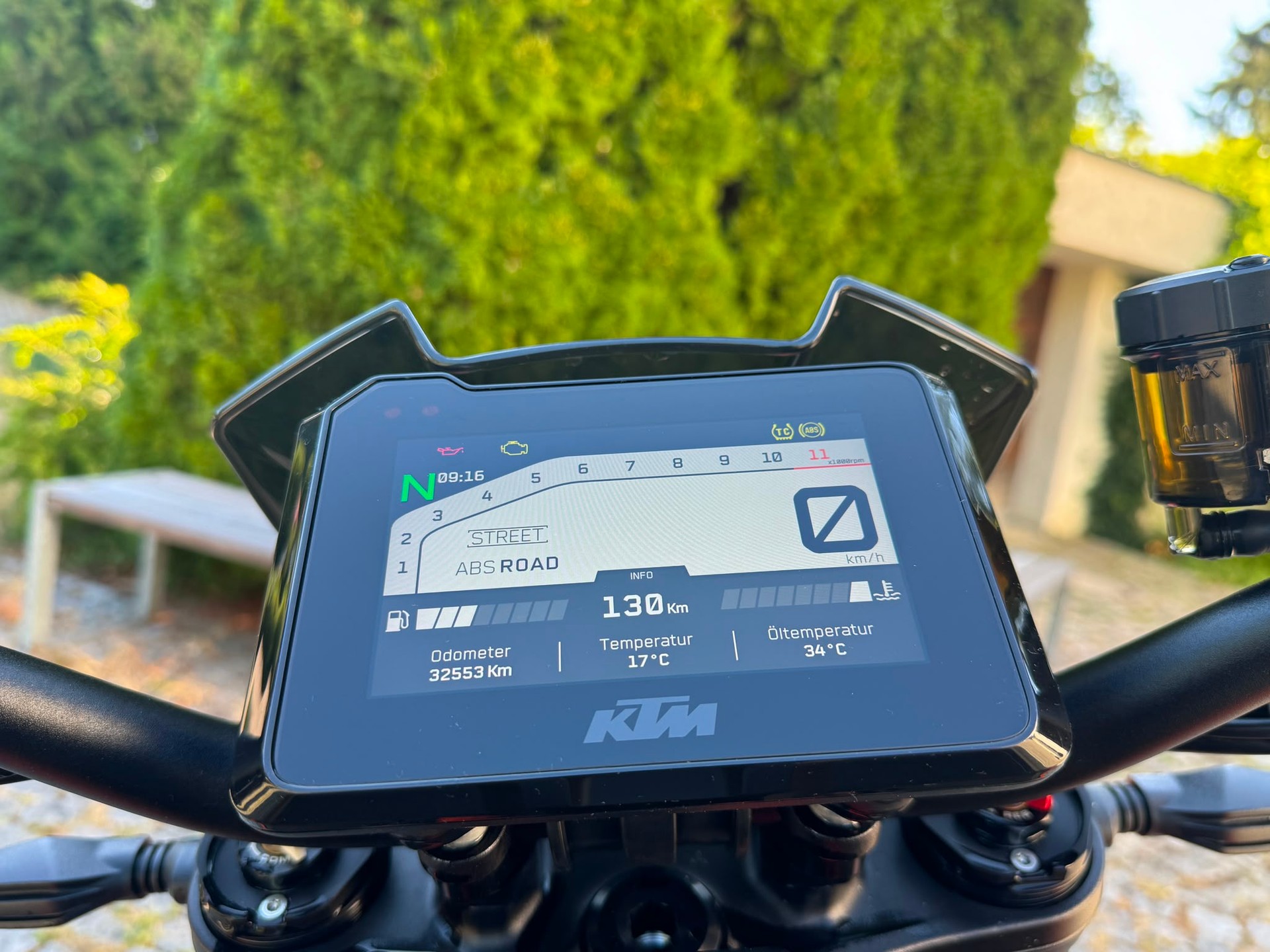KTM 1290 Super Duke R-image-11