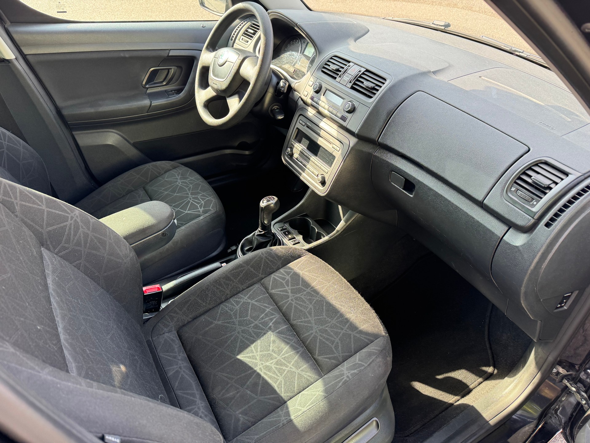 SKODA Roomster 1.6 TDI Family-image-7