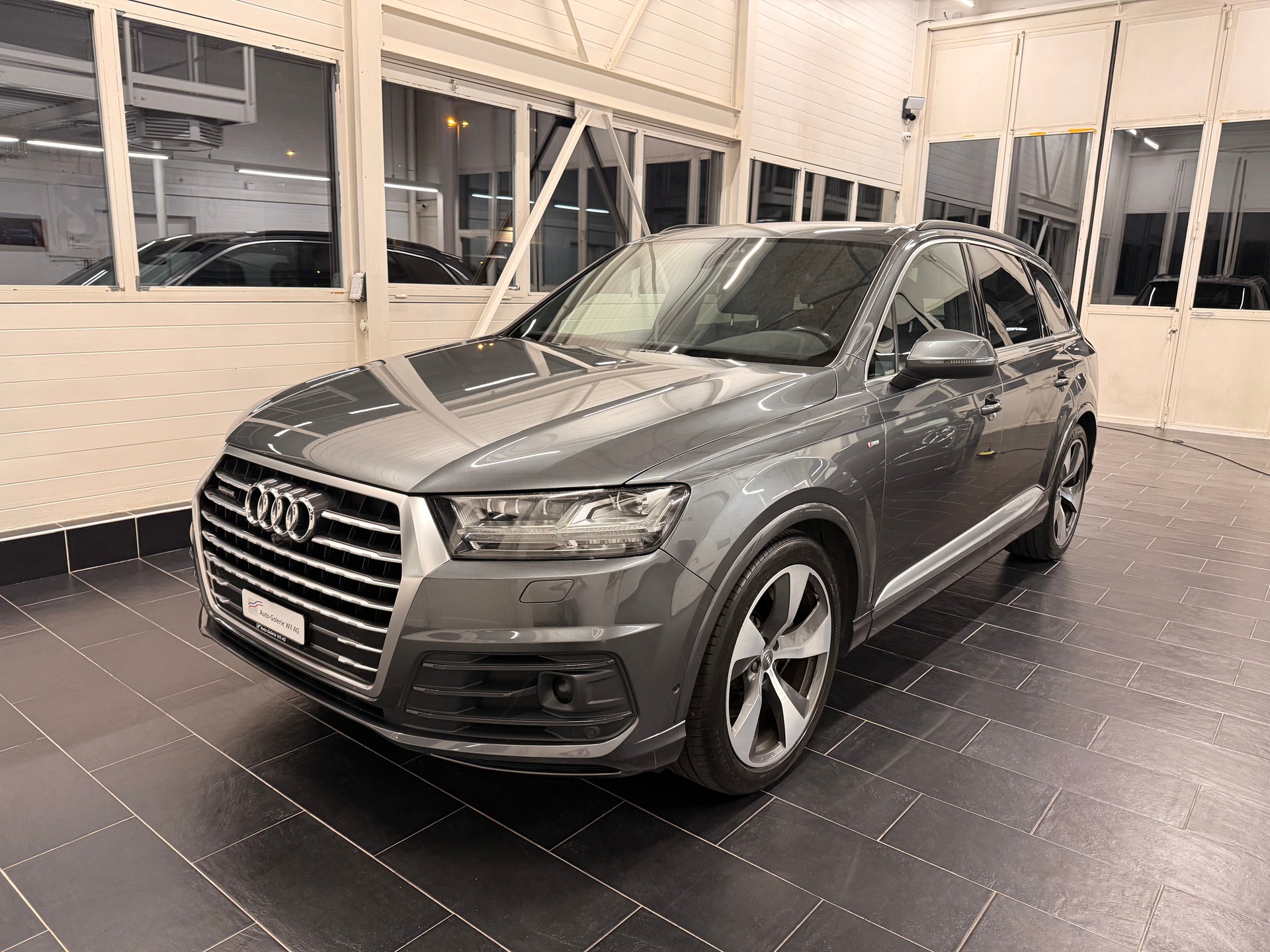 AUDI Q7 3.0 TDI quattro tiptronic