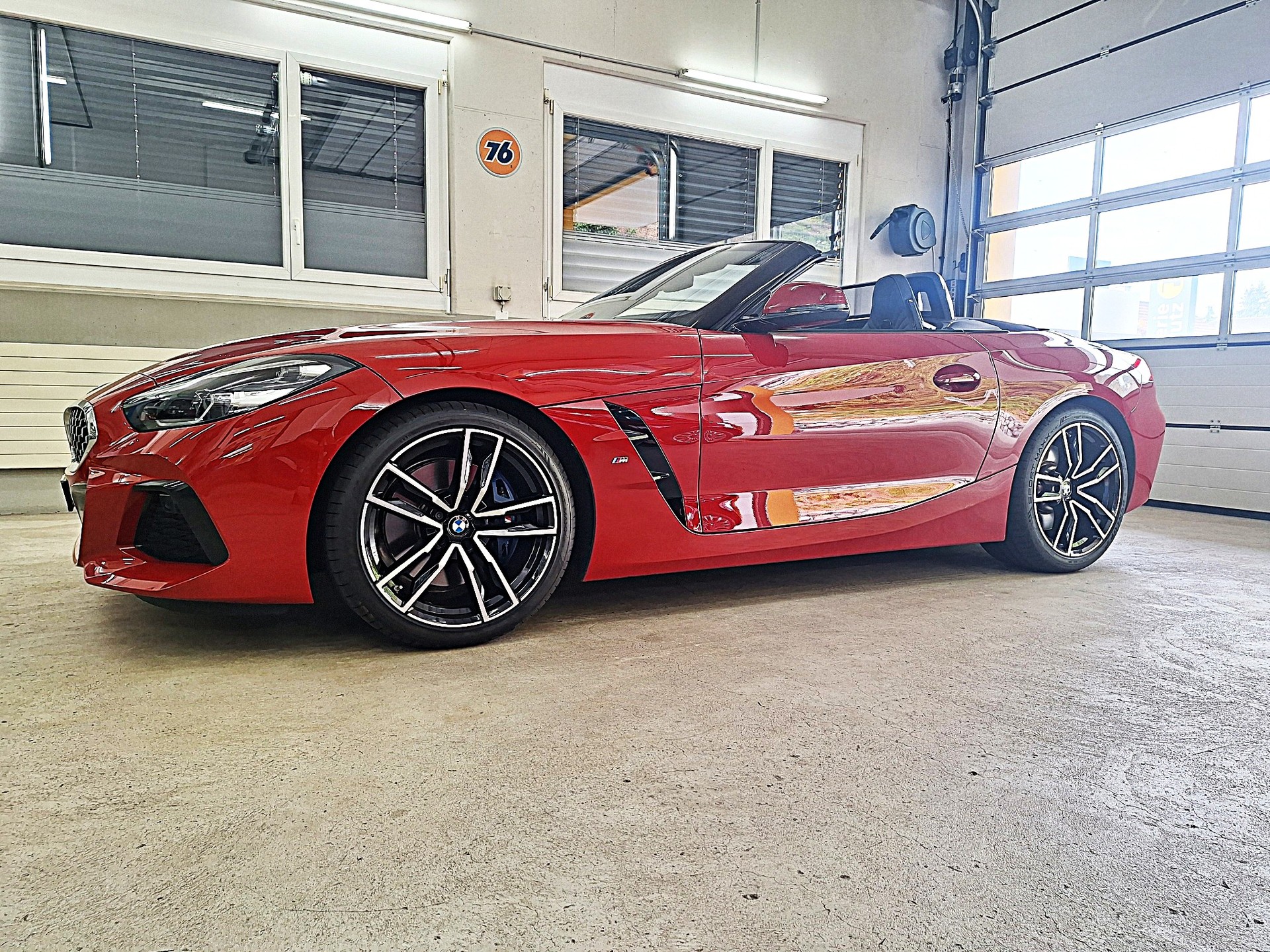 BMW Z4 sDrive 30i M Sport Steptronic⚡CH Auslieferung mit Gratisservice & Top Ausstattung⚡-showroom-element-3