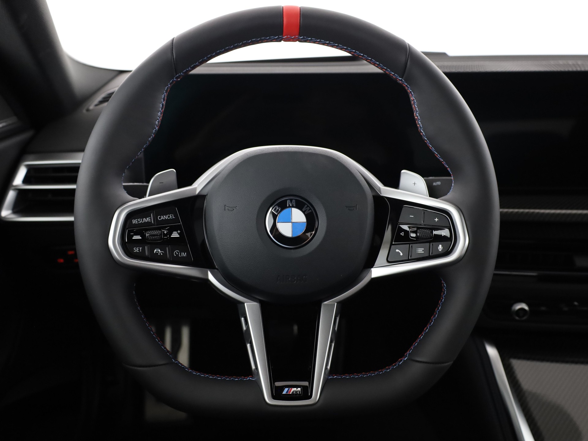 BMW M240i xDrive Coupé-image-23