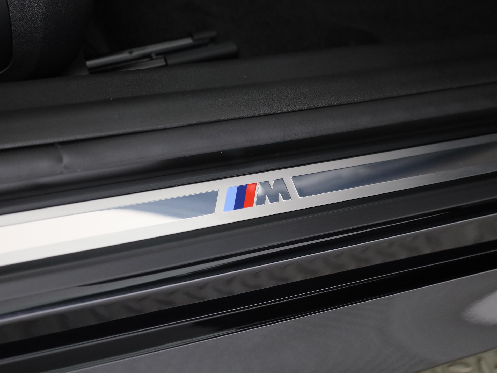 BMW M240i xDrive Coupé-image-24