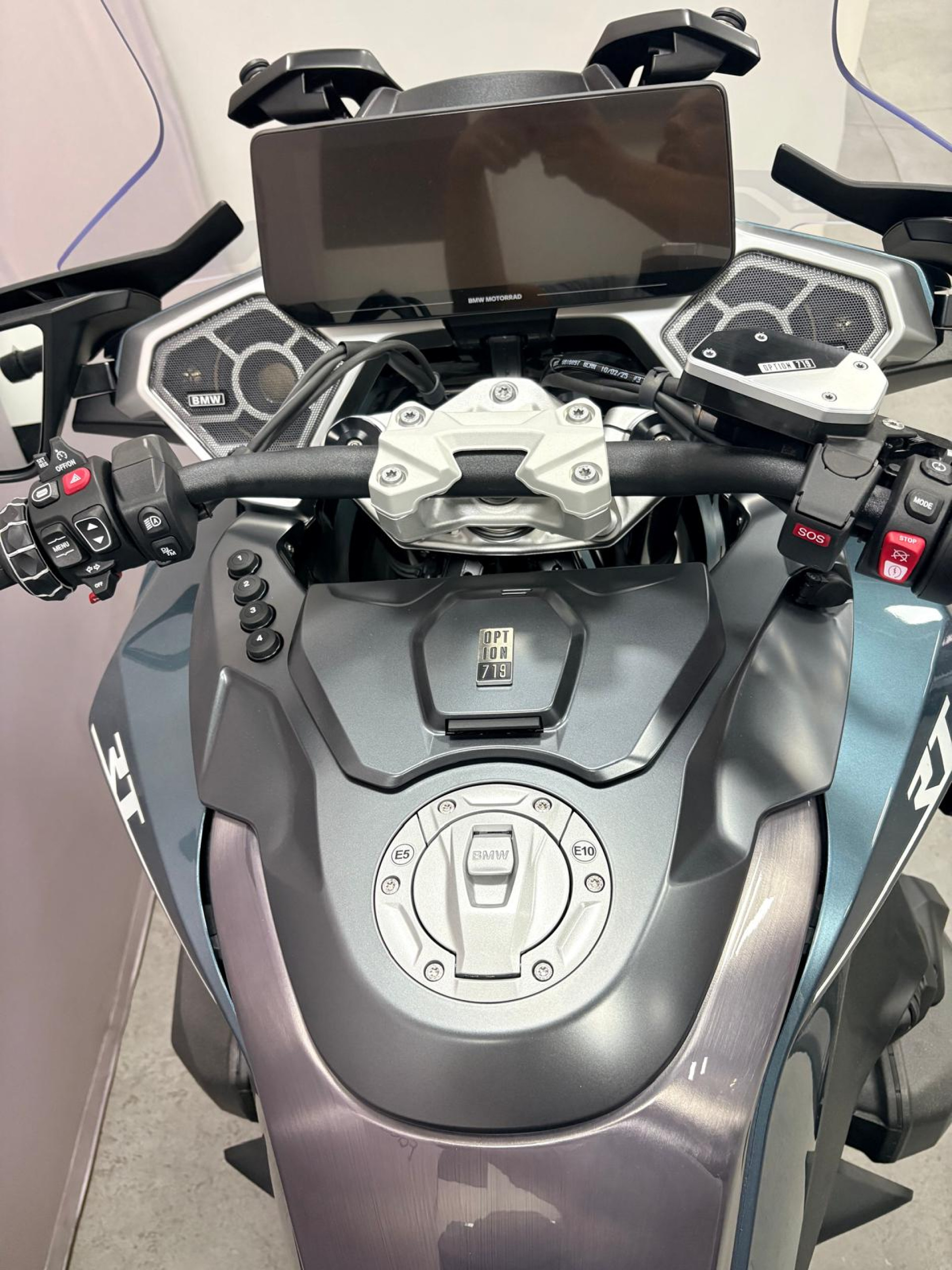 BMW R 1300 RT leasing préférentiel à 3.9 %, roulez en R 1300 RT-image-1