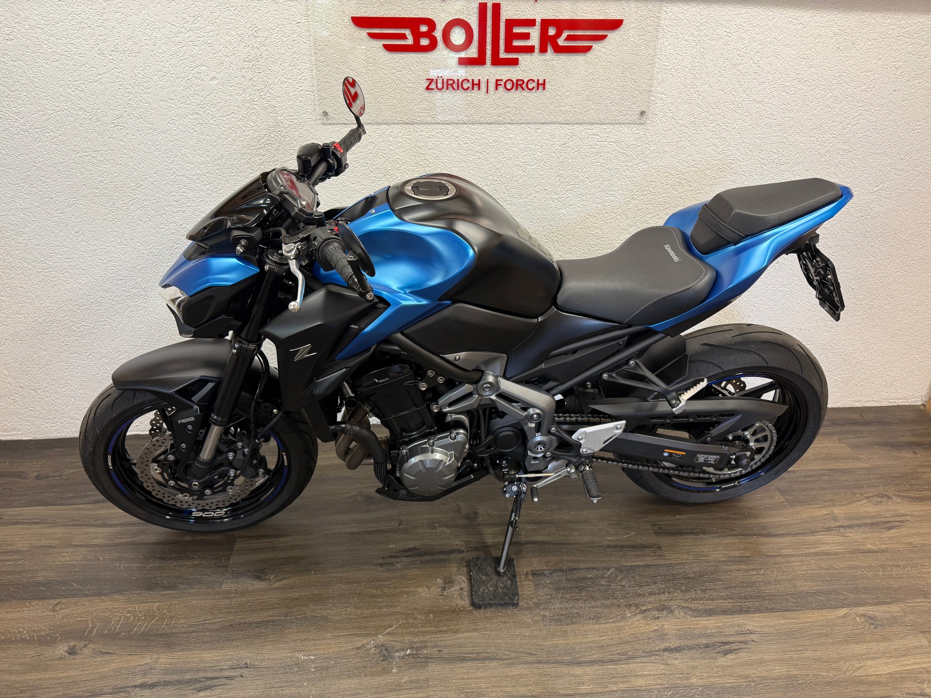 KAWASAKI Z 900-image-6
