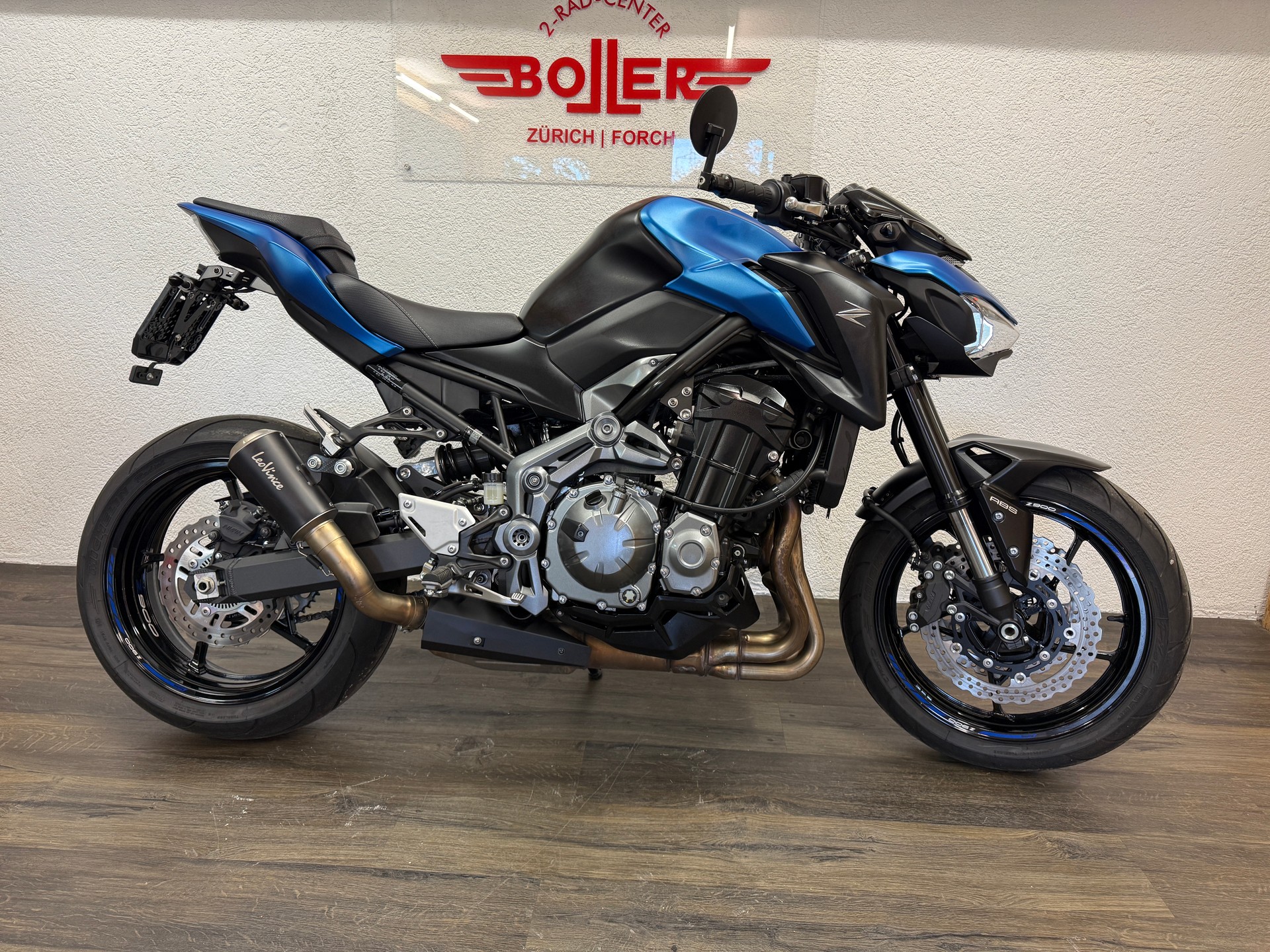 KAWASAKI Z 900-image-1