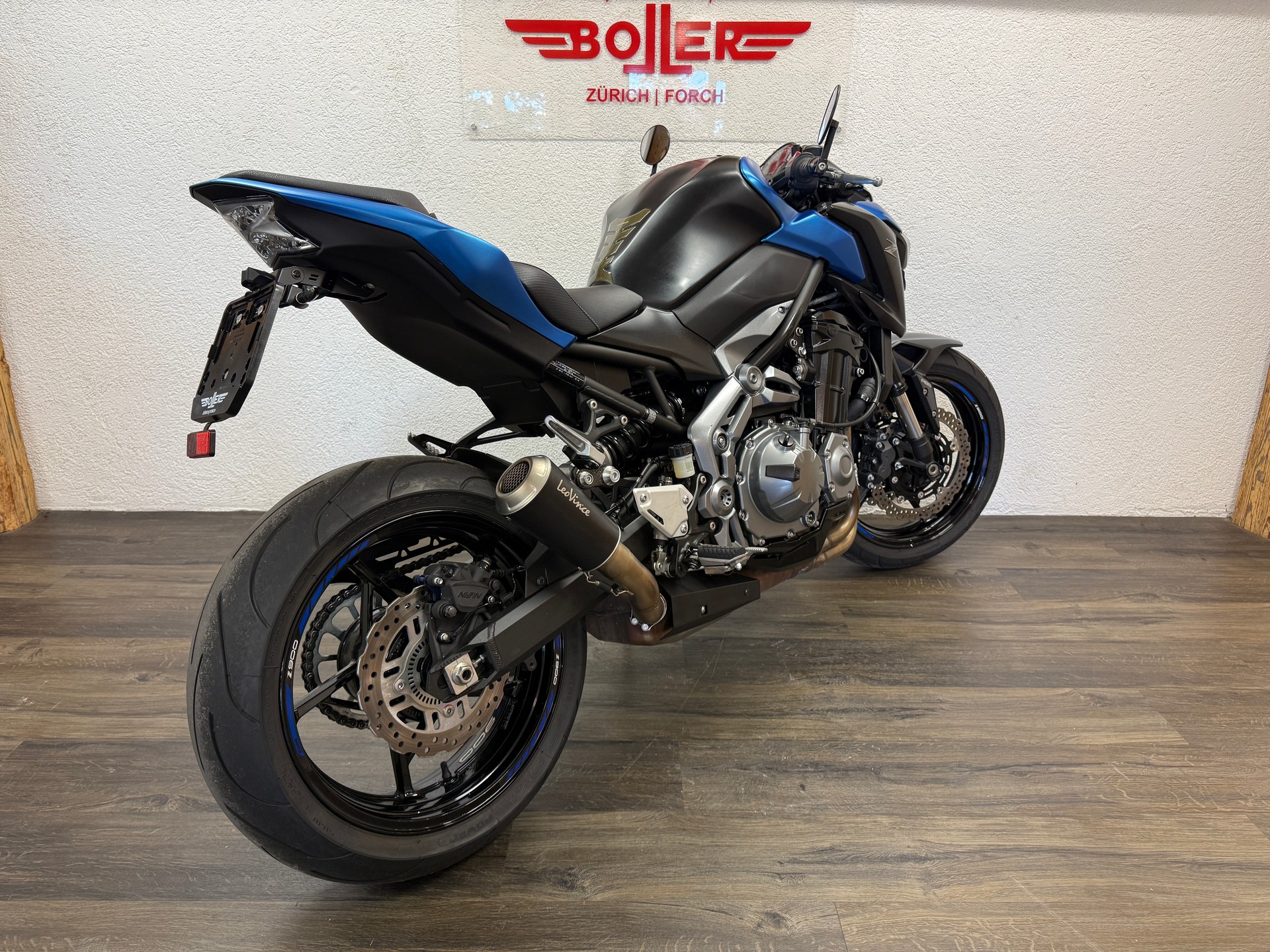 KAWASAKI Z 900-image-3