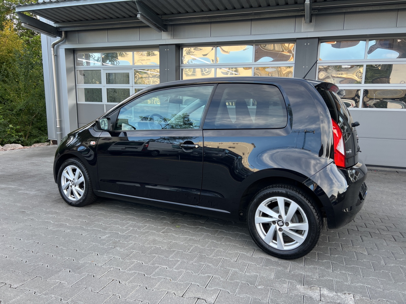 SEAT Mii 1.0 Style-showroom-element-2