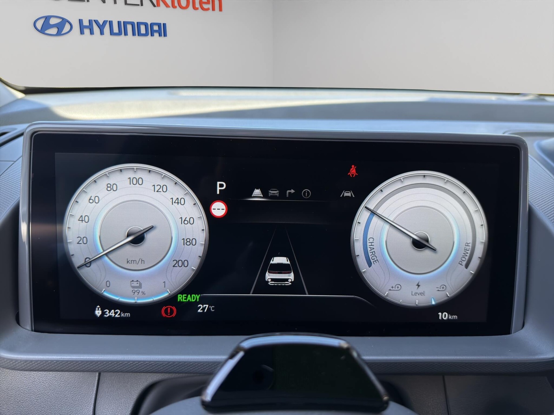 HYUNDAI Inster 49 kWh Electric Vertex Cross-image-7