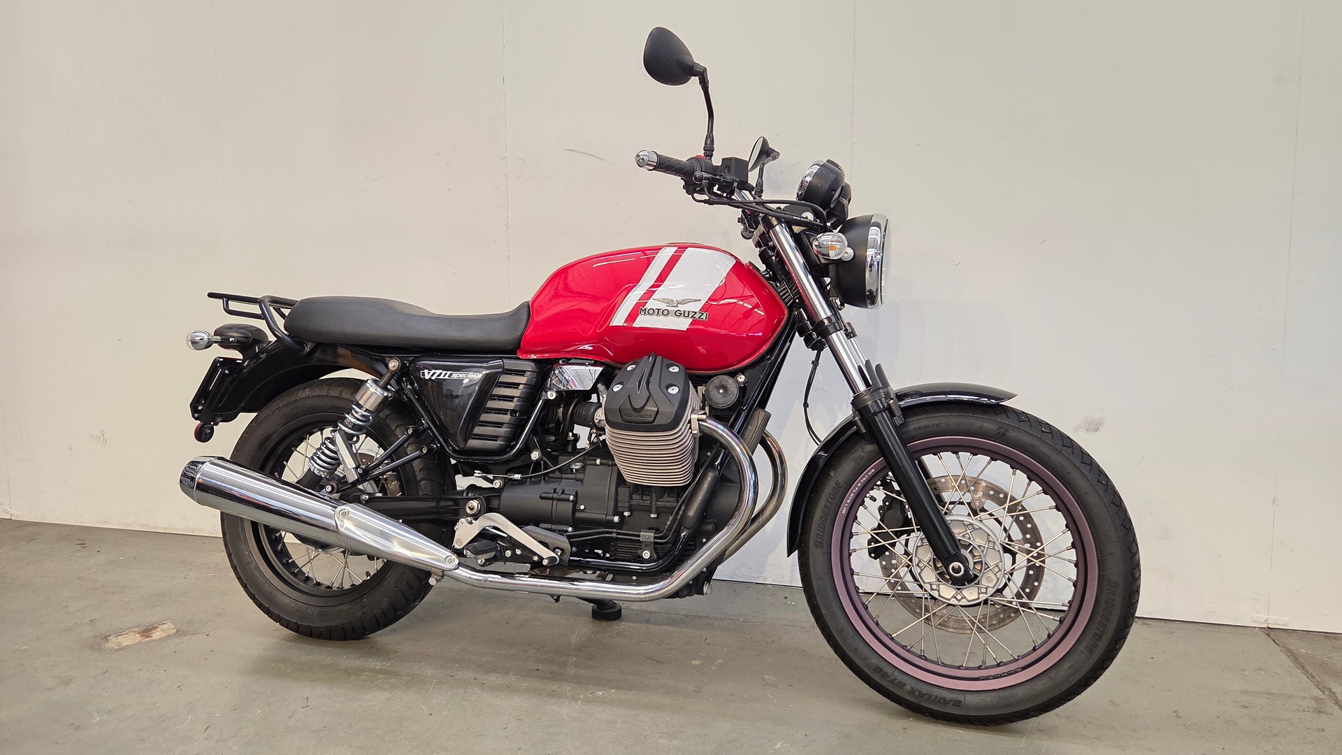 MOTO GUZZI V7 II Special 750 ABS-image-2