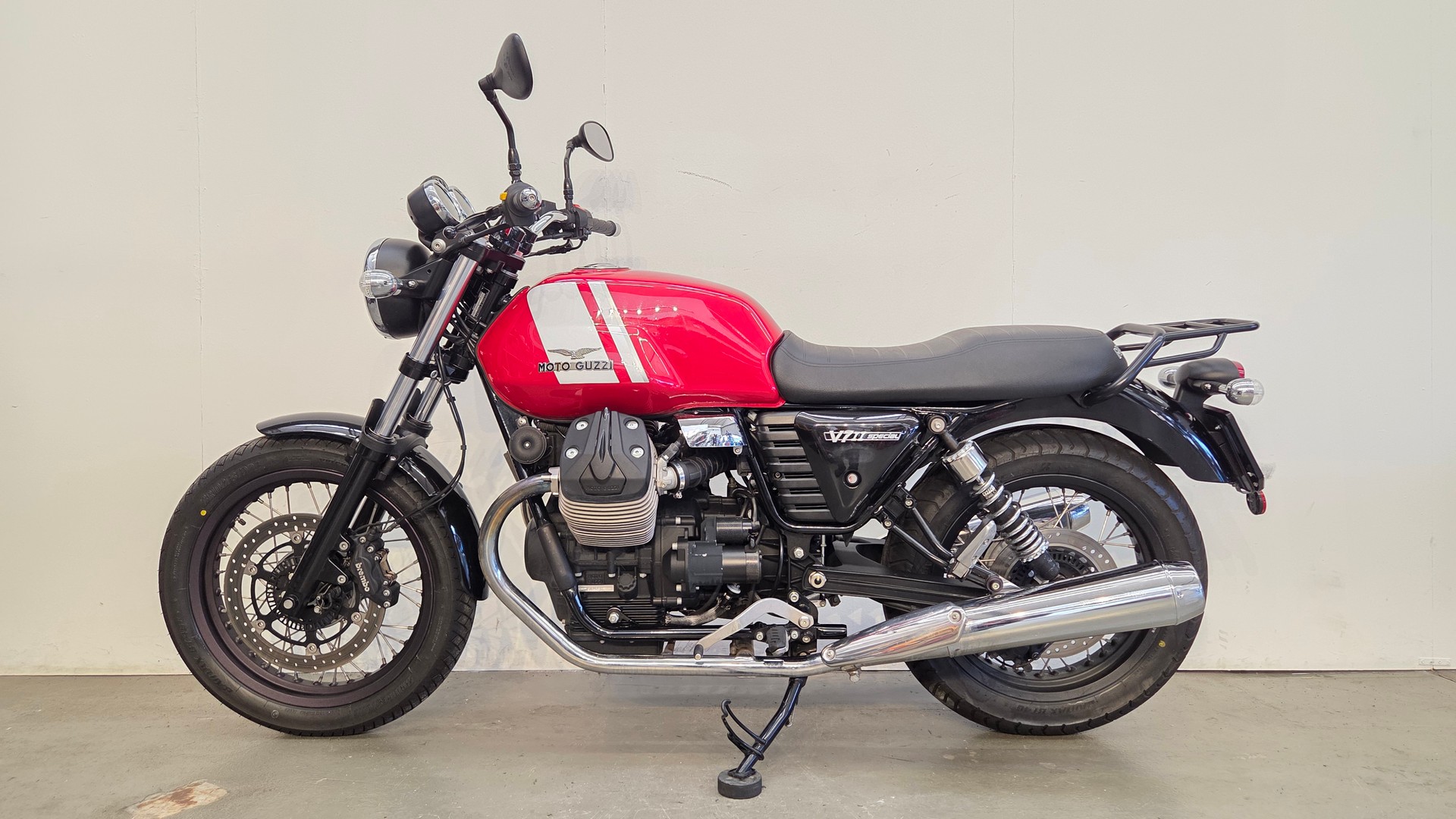 MOTO GUZZI V7 II Special 750 ABS-image-1