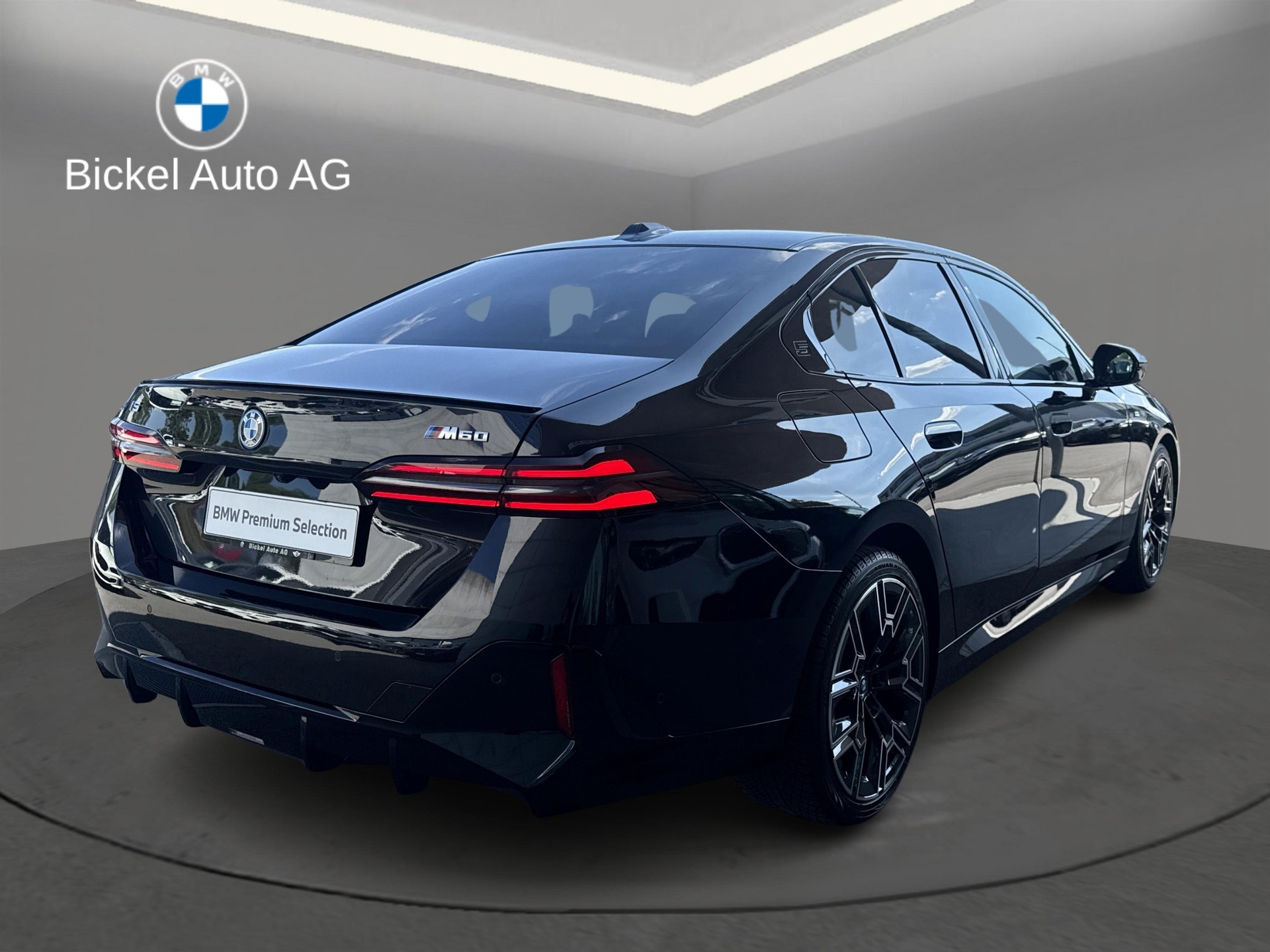 BMW i5 M60 xDrive M Sport Pro-showroom-element-2