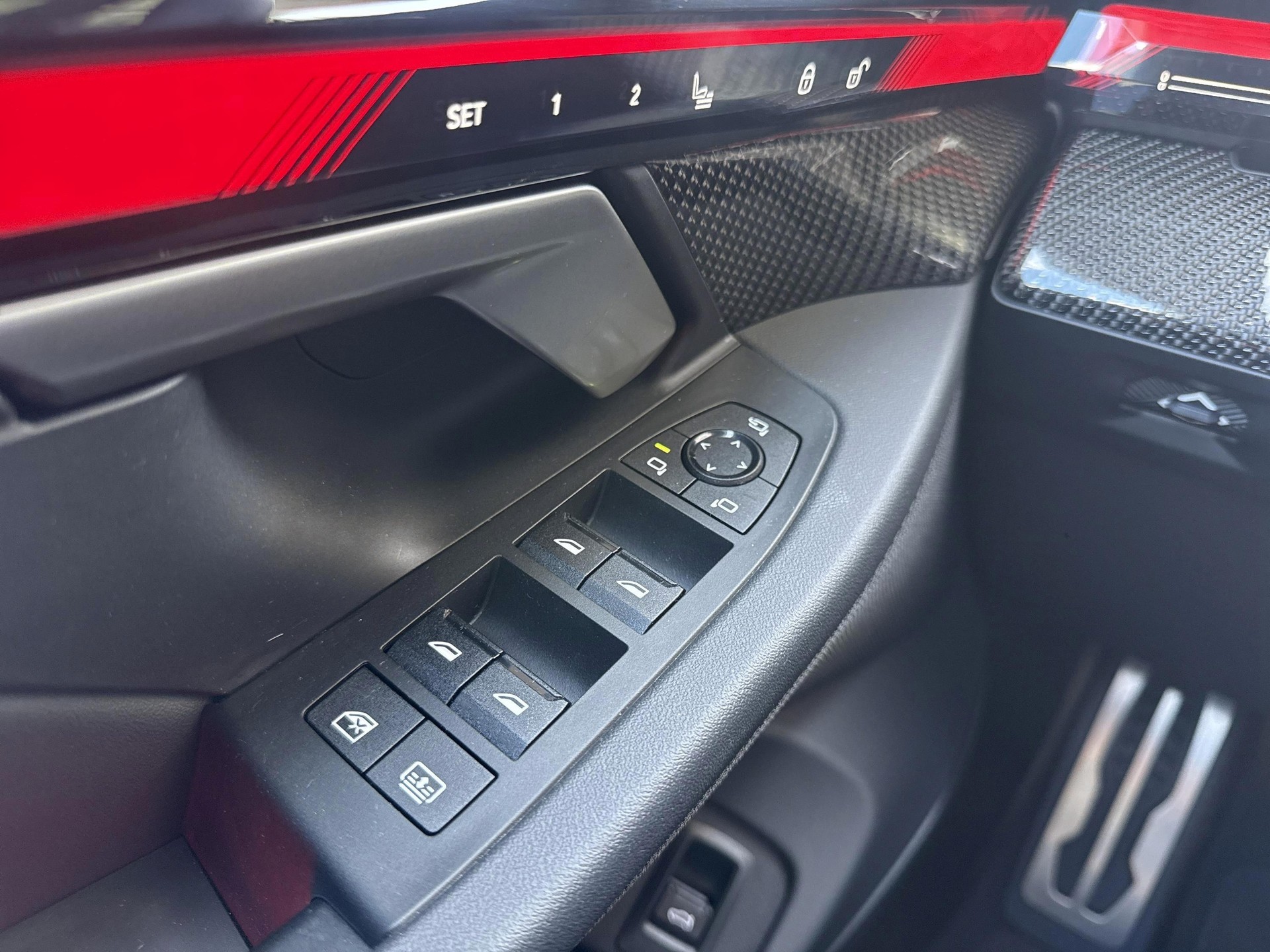 BMW i5 M60 xDrive M Sport Pro-image-22