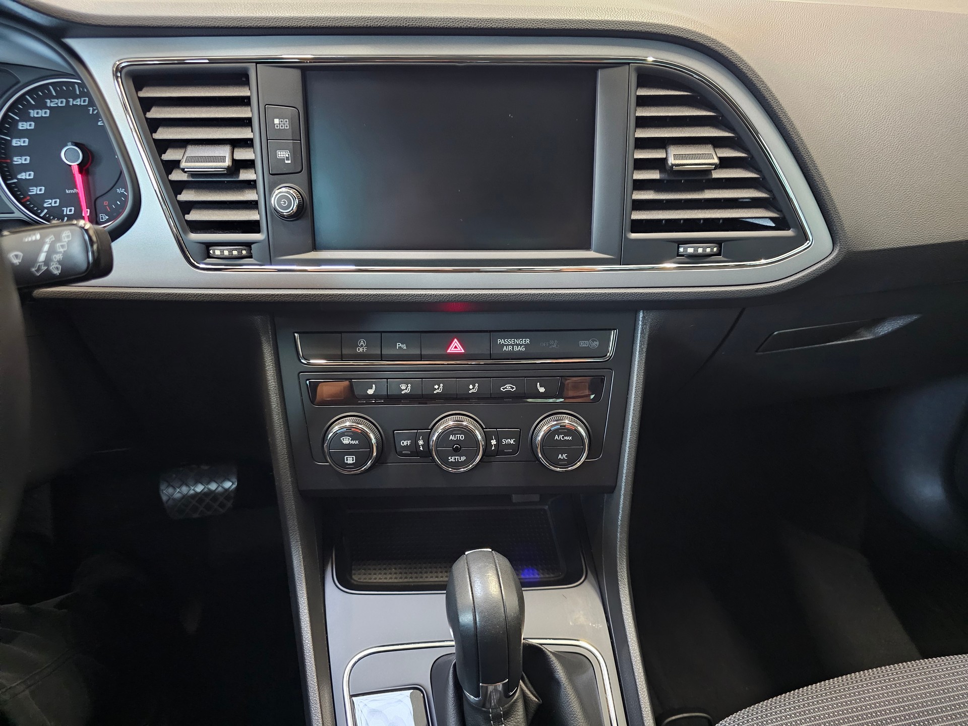 SEAT Leon 1.0 Ecomotive TSI Style DSG-image-15