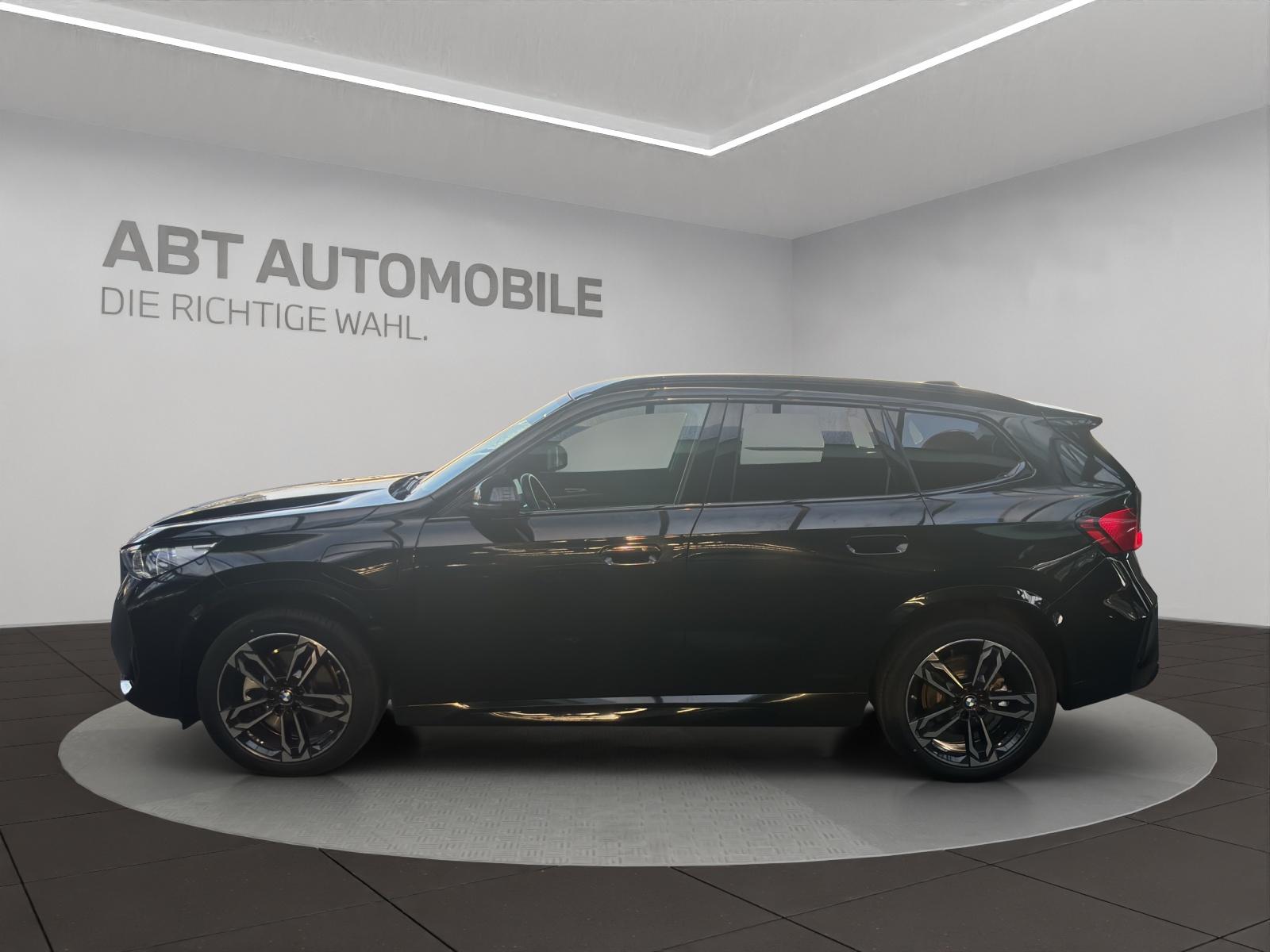 BMW X1 U11 30e xDrive paddles-showroom-element-2