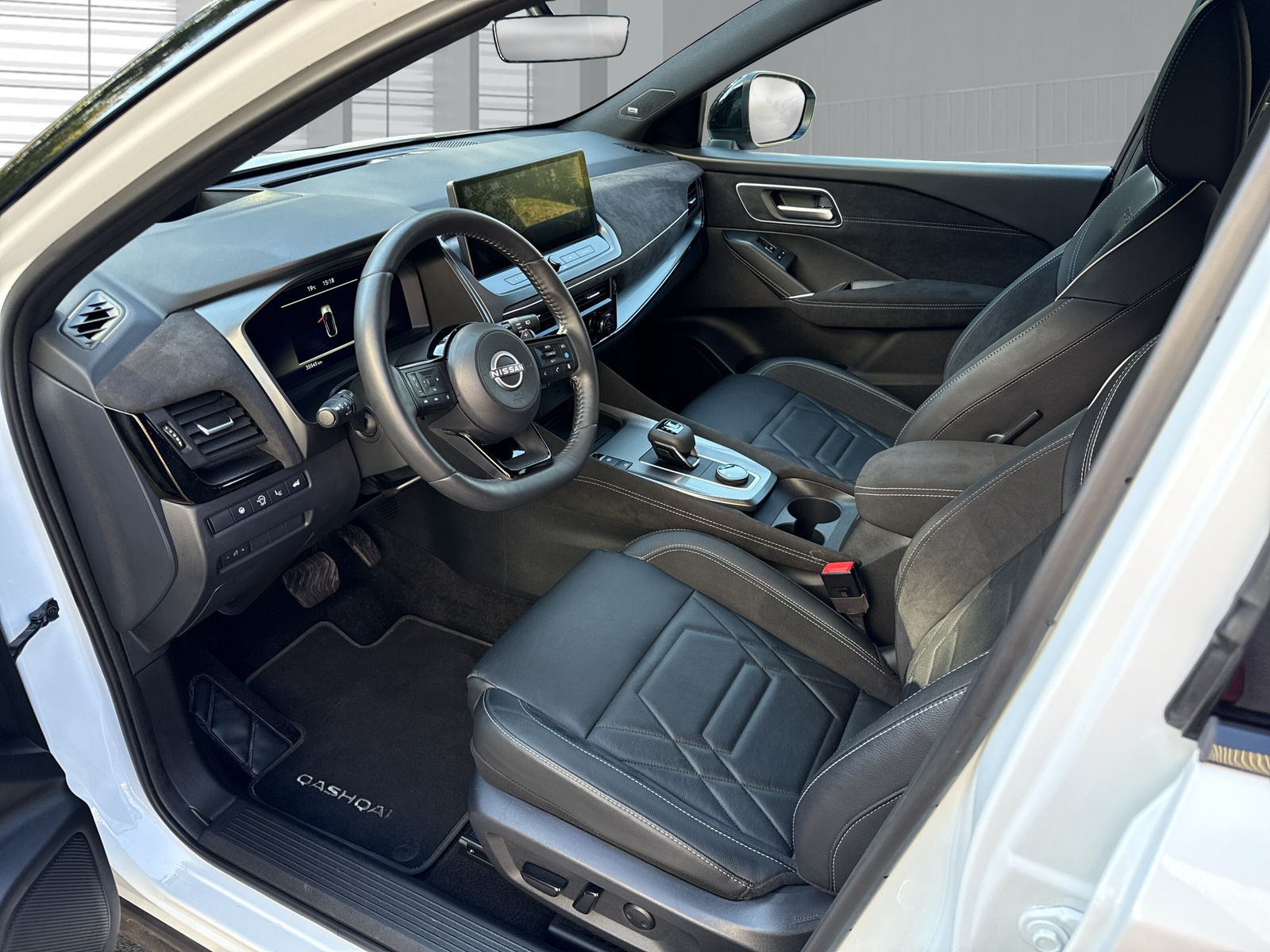 NISSAN Qashqai 1.3 DIG-T MHEV N-Design Xtronic 4x4-image-9