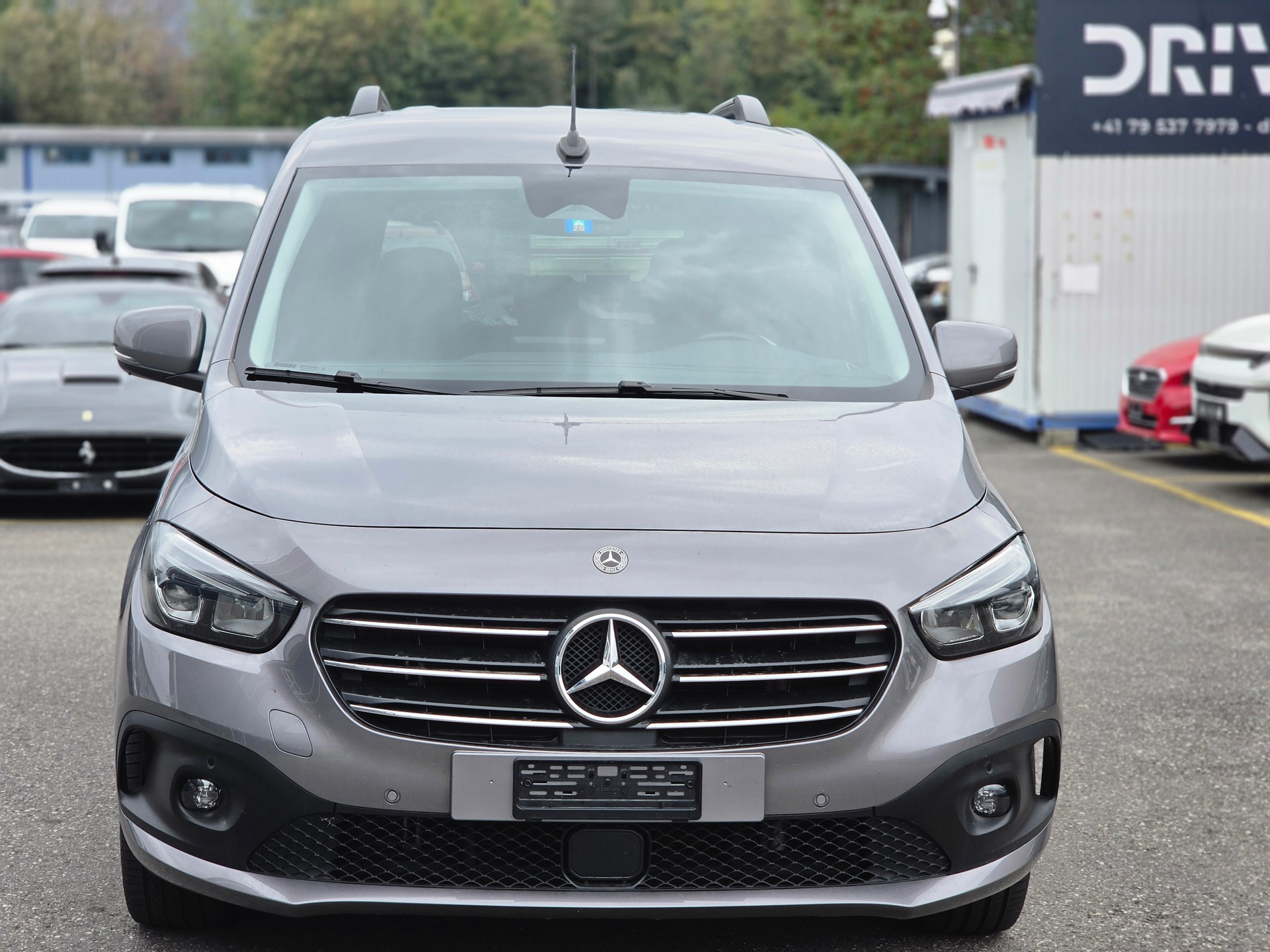 MERCEDES-BENZ T-Klasse 180D Style Automat-showroom-element-1