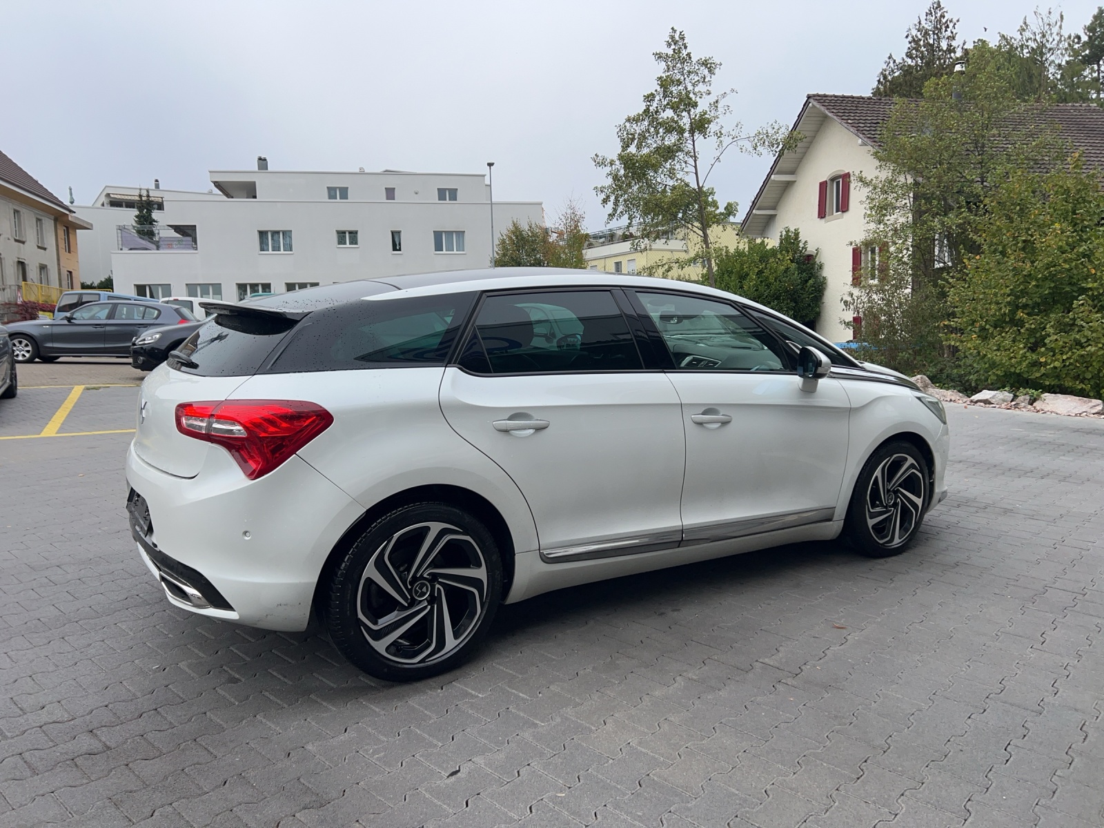 DS AUTOMOBILES DS5 HYbrid4 200 Sport Chic EGS6-showroom-element-3