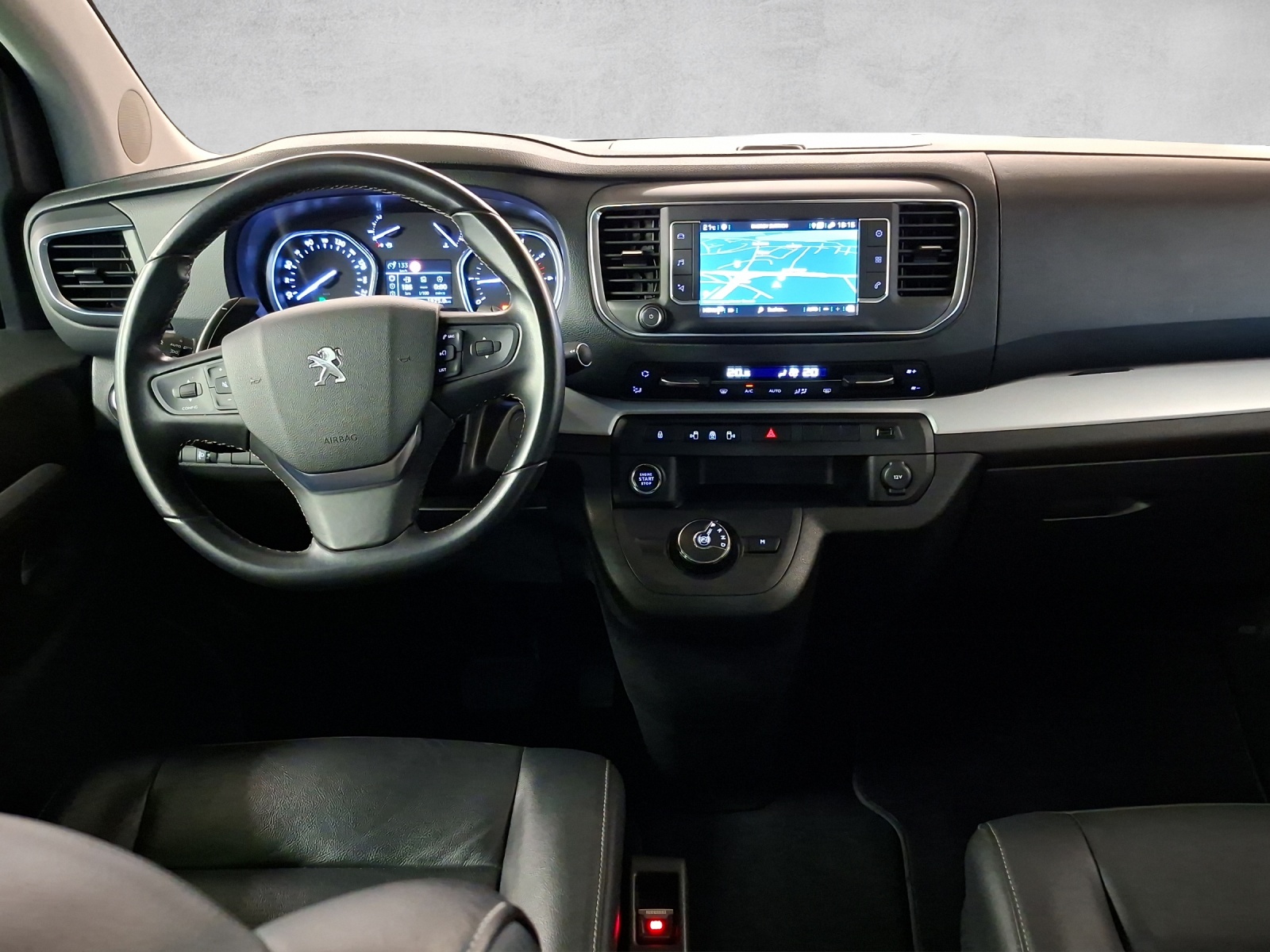 PEUGEOT Traveller Standard 2.0 BlueHDi 180 Allure S/S-image-8