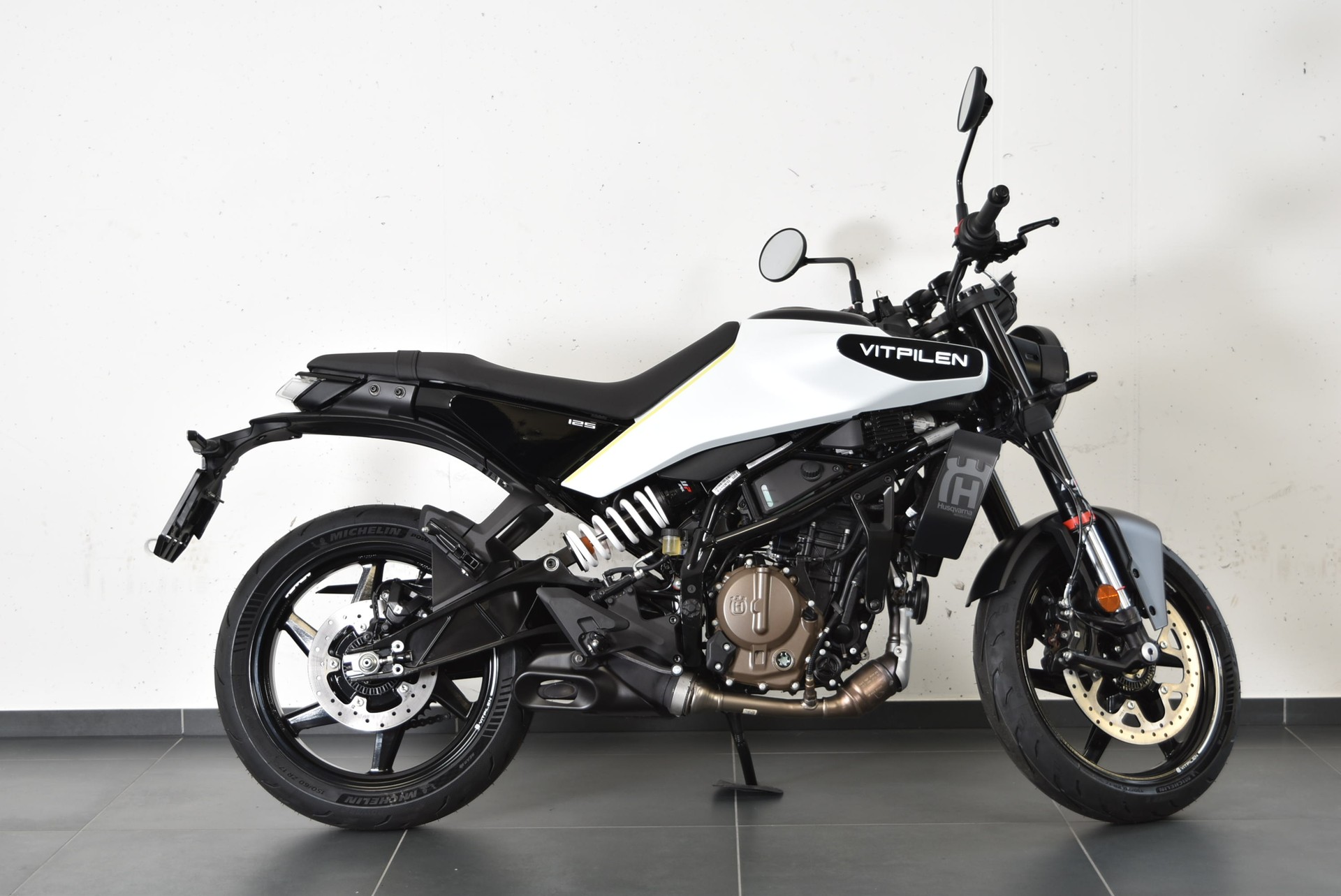 HUSQVARNA VITPILEN 125-image-2