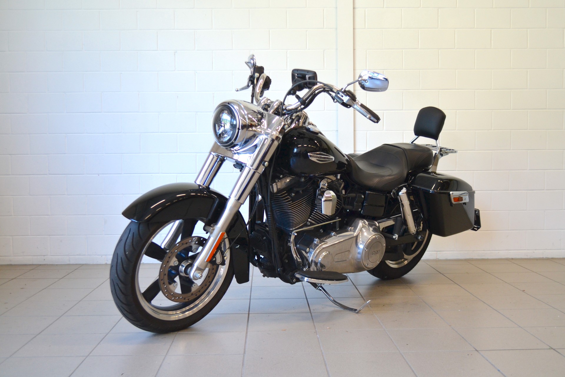 HARLEY-DAVIDSON FLD Dyna Switchback ABS-image-2