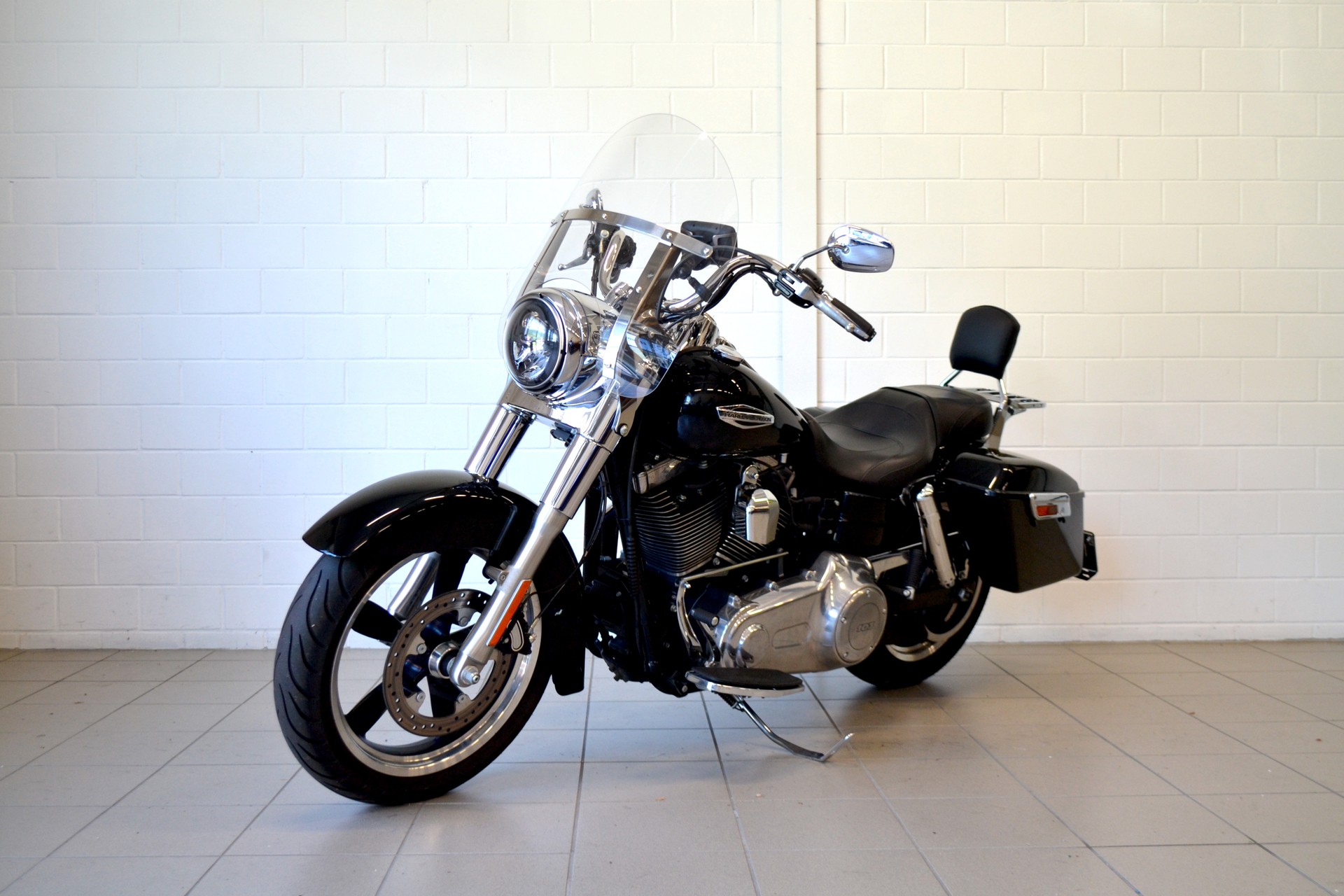 HARLEY-DAVIDSON FLD Dyna Switchback ABS-image-1