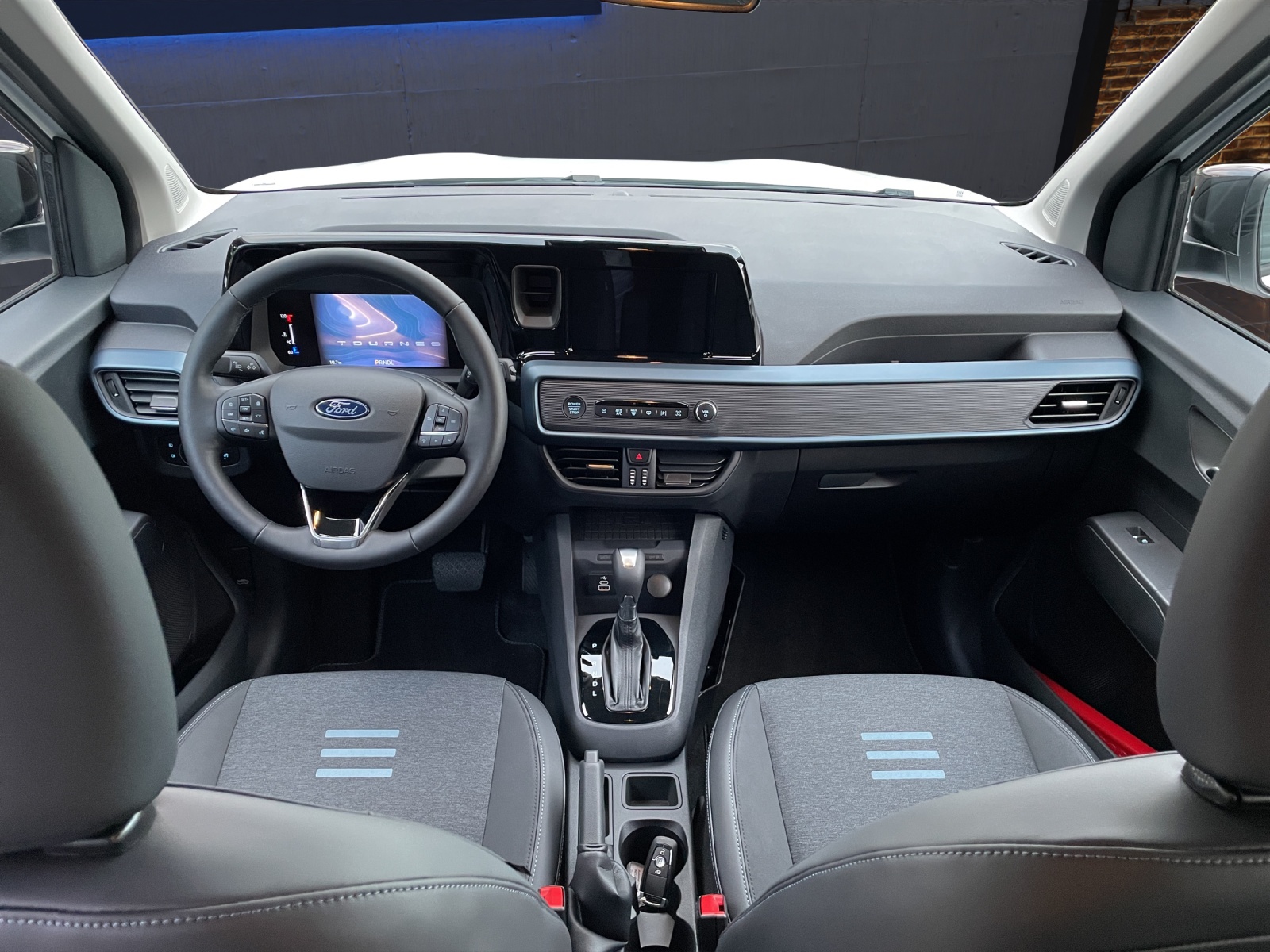 FORD TOURNEO COURIERier 1.0i EcoBoost 125 PS Active AUTOMAT-image-7