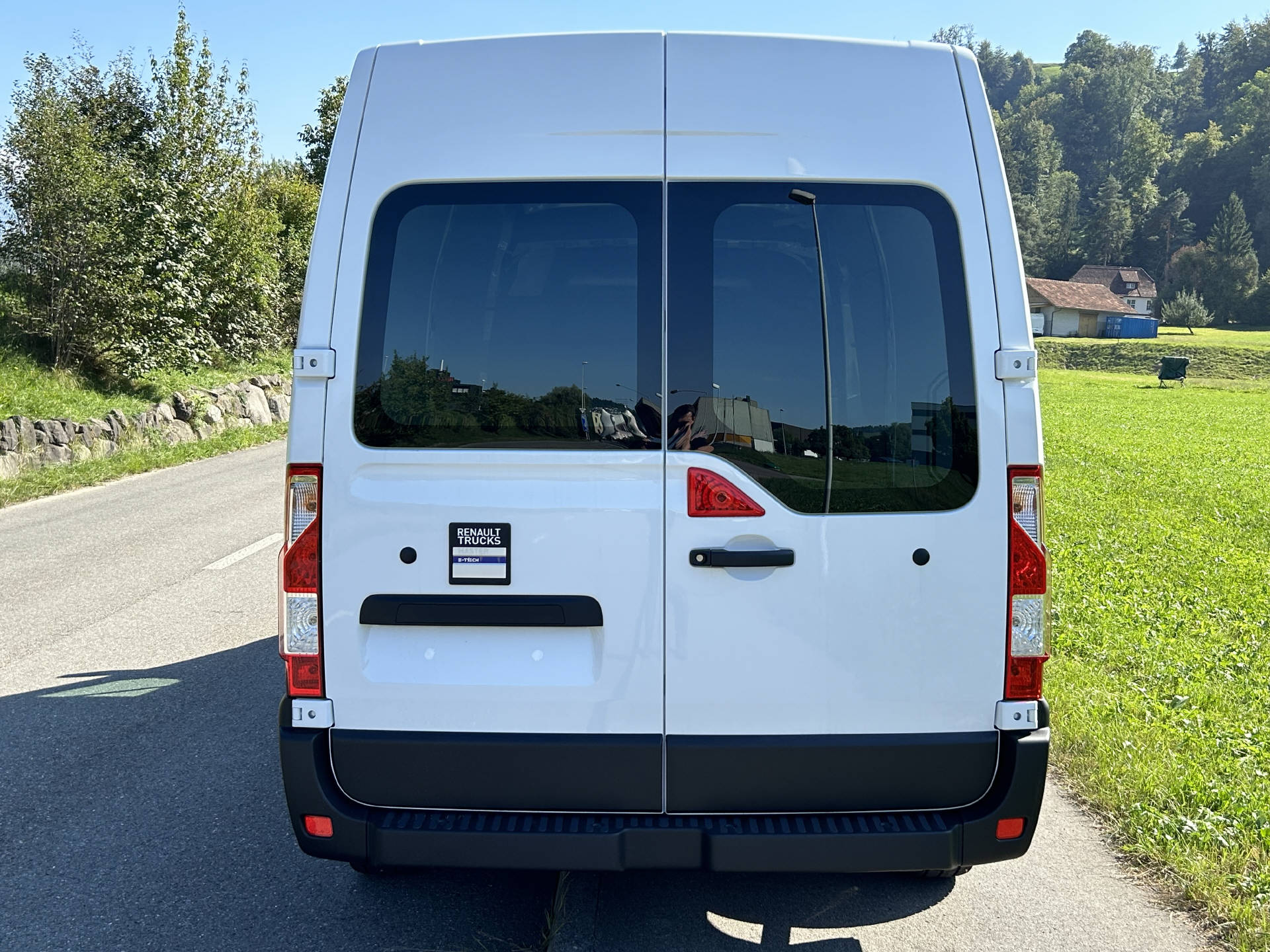 RENAULT Master E-Tech 3.5t EV 52kWh L2H2-image-7