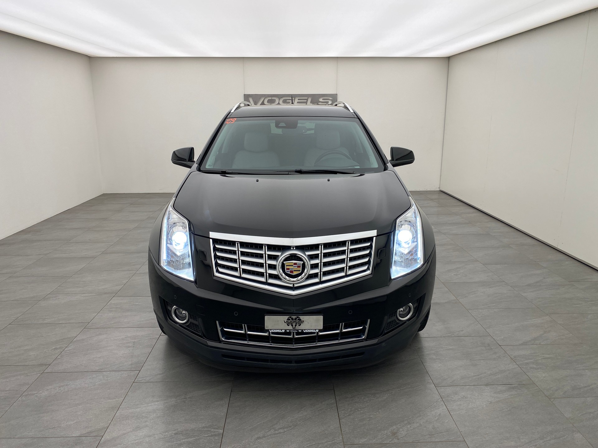 CADILLAC SRX 3.6 V6 AWD-showroom-element-1