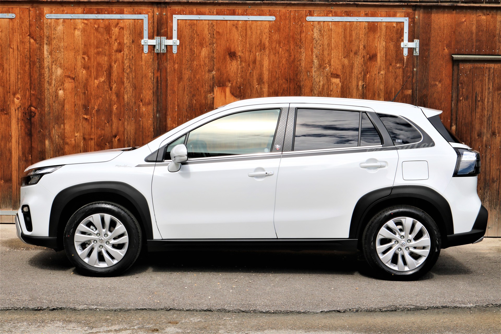 SUZUKI S-Cross 1.4T Piz Sulai 4WD-showroom-element-1