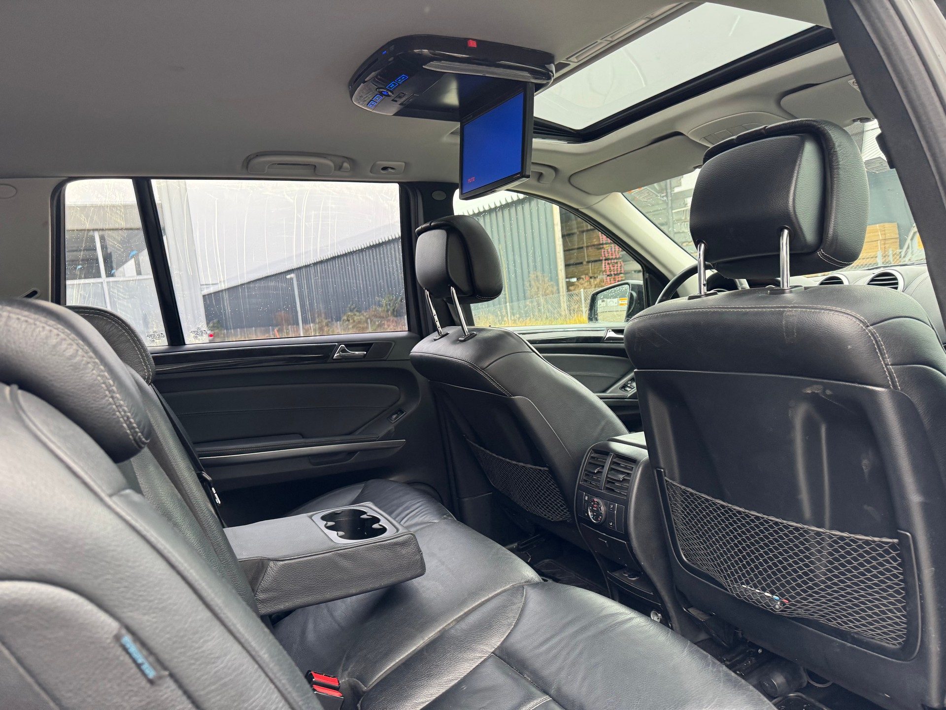 MERCEDES-BENZ GL 450 CDI 4Matic 7G-Tronic-image-10