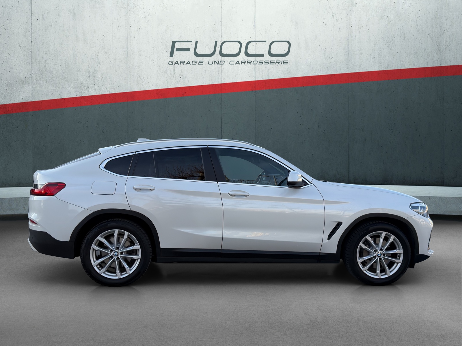 BMW X4 xDrive 30i Steptronic-showroom-element-2