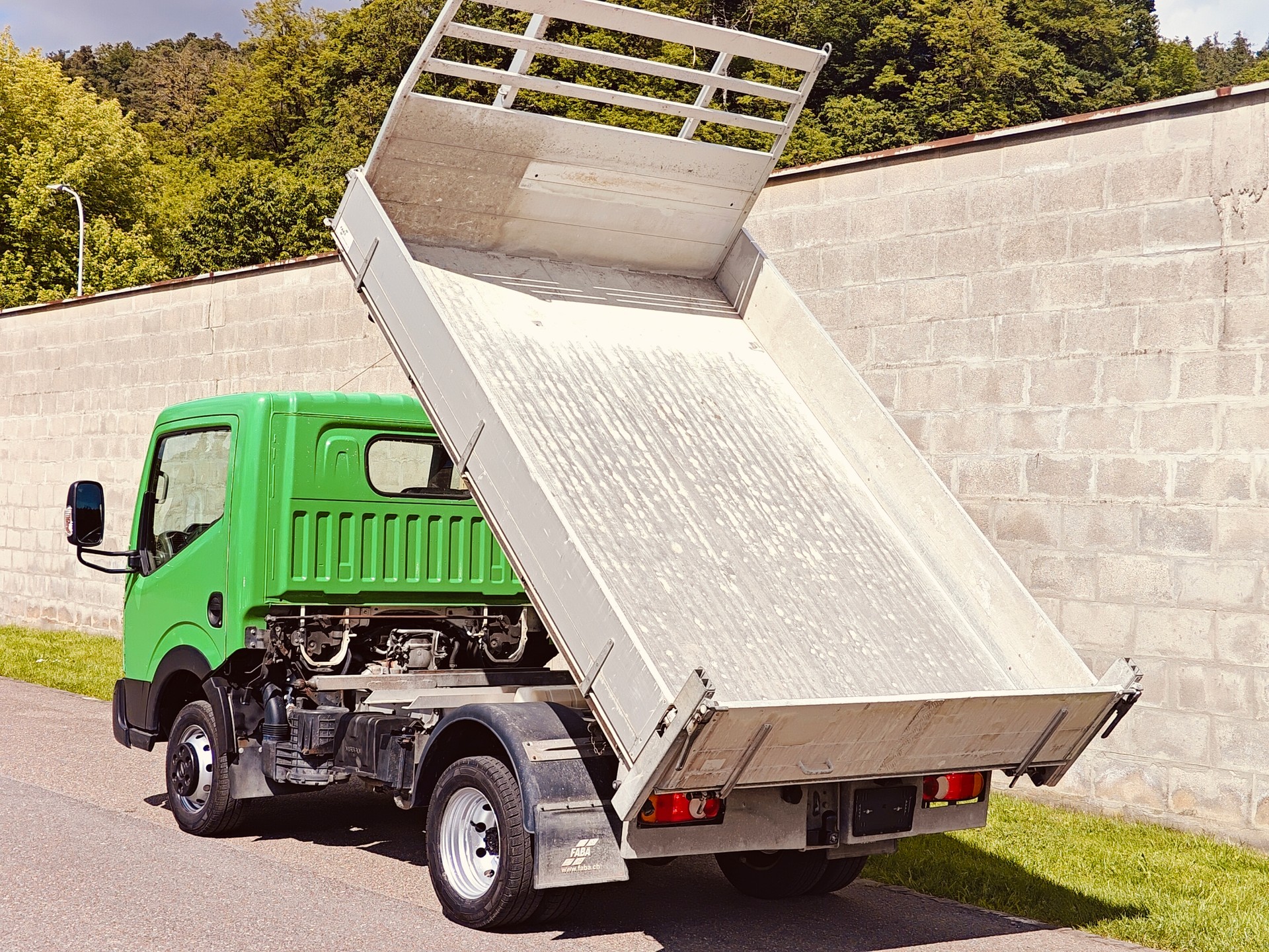 NISSAN NT 400 FABA Dreiseitenkipper - Nutzlast 1240kg - AHK 3.5T - MFK 20.05.2026-image-4