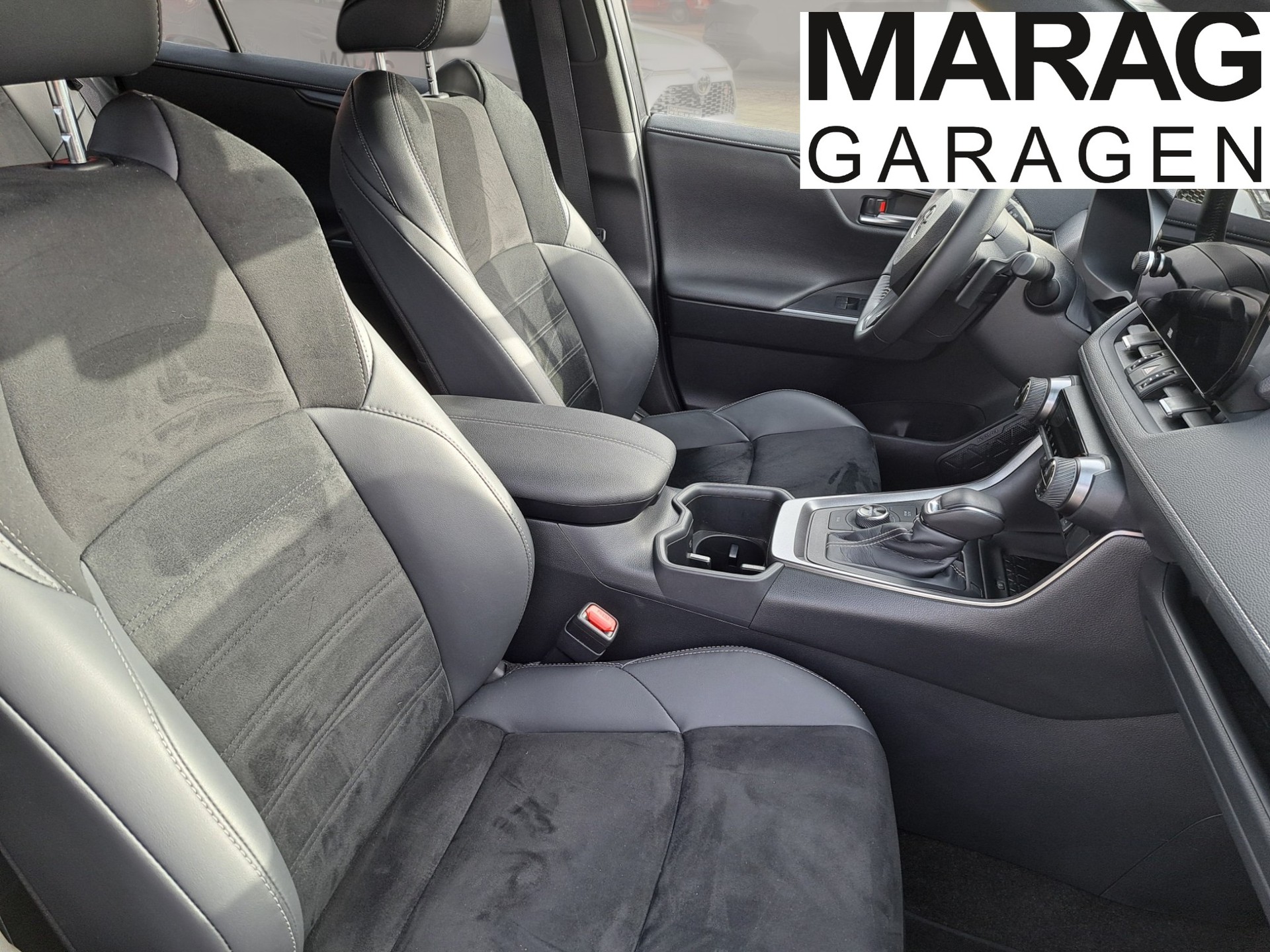 TOYOTA RAV-4 2.5 PHEV GR Sport e-CVT 4WD-image-5