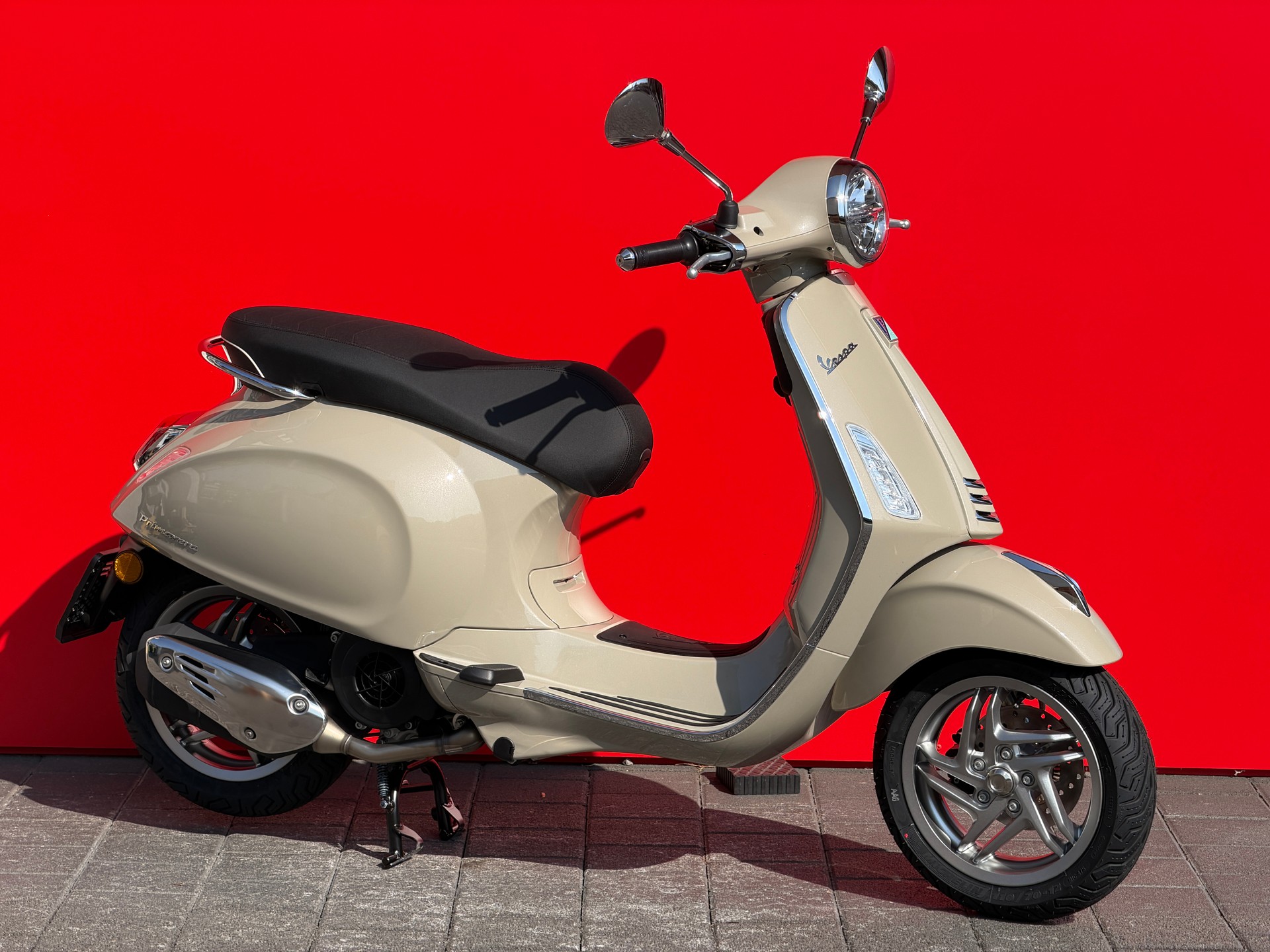 PIAGGIO Vespa 125 Primavera MY26-image-15