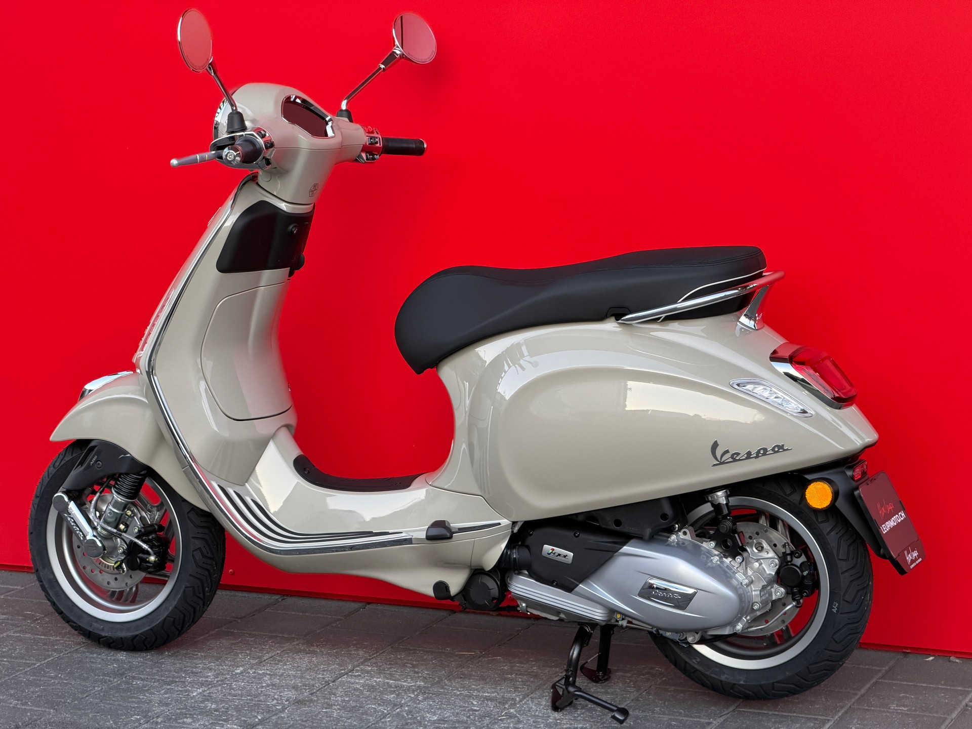 PIAGGIO Vespa 125 Primavera MY26-image-13