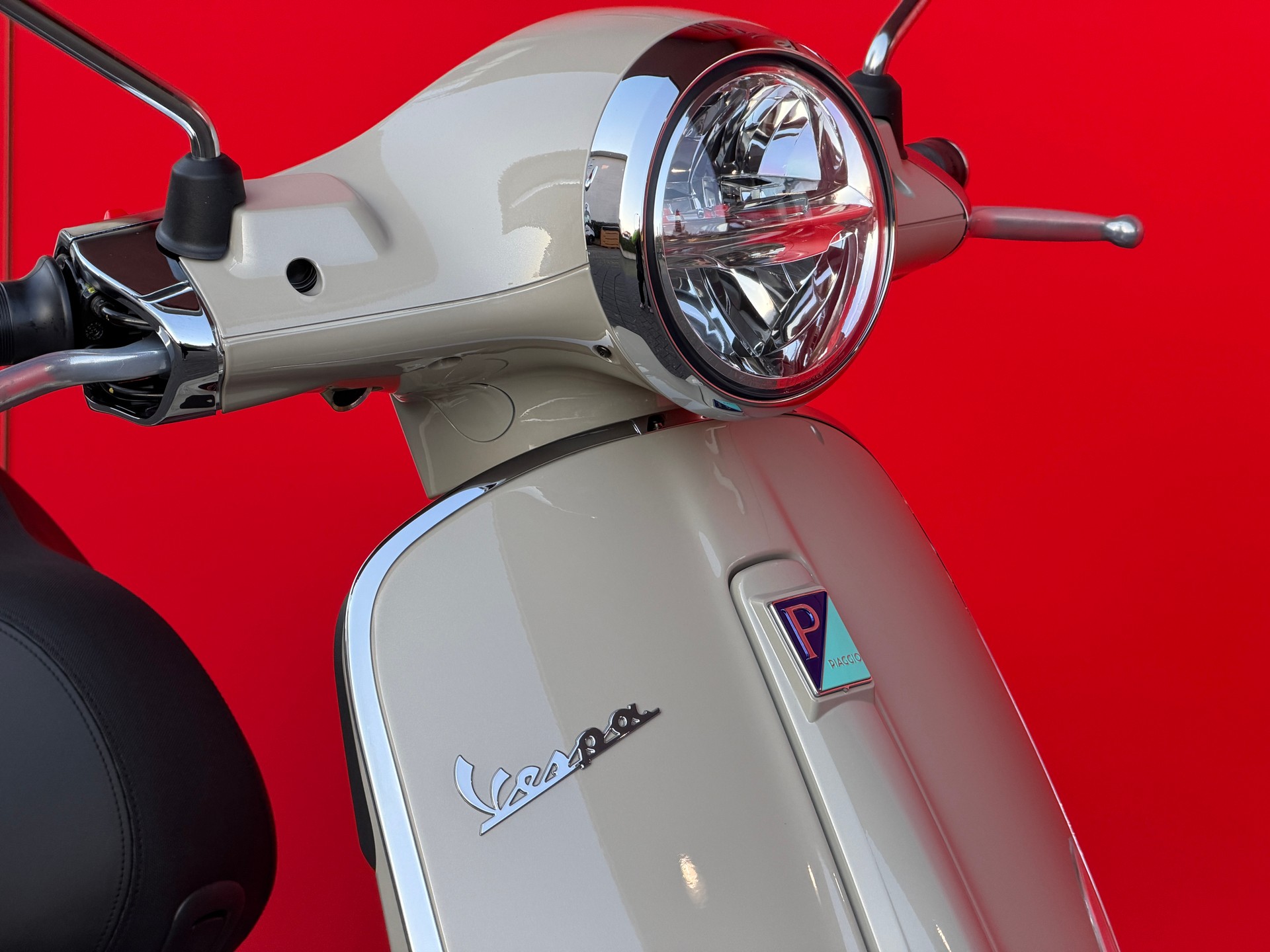 PIAGGIO Vespa 125 Primavera MY26-image-6