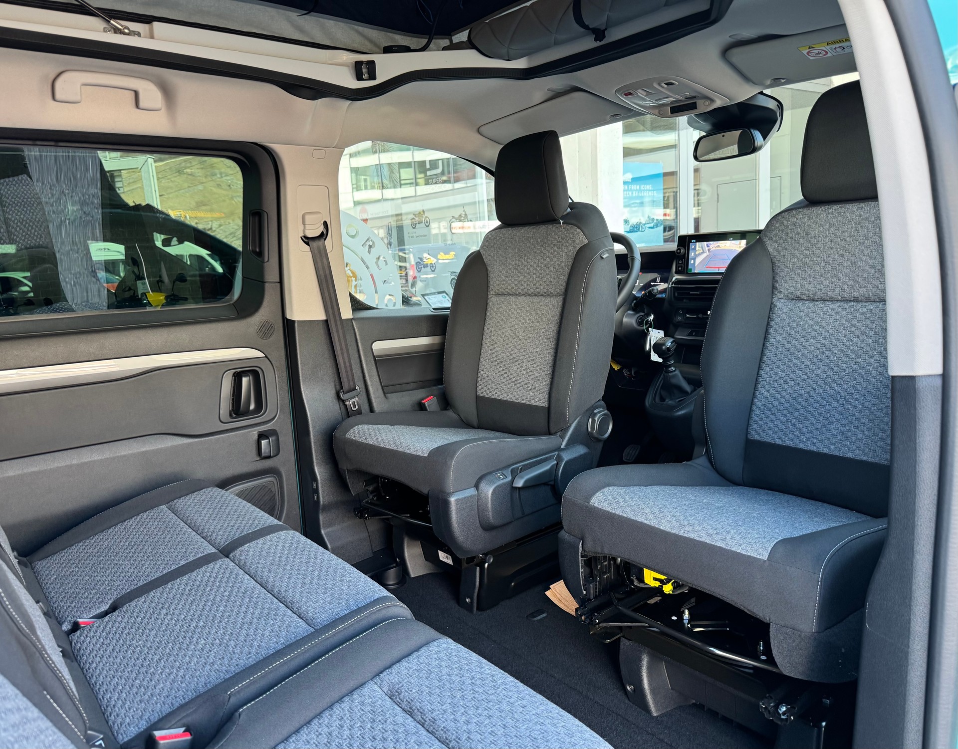 CITROEN PÖSSL Vanster BlueHDI 145 PS-image-13