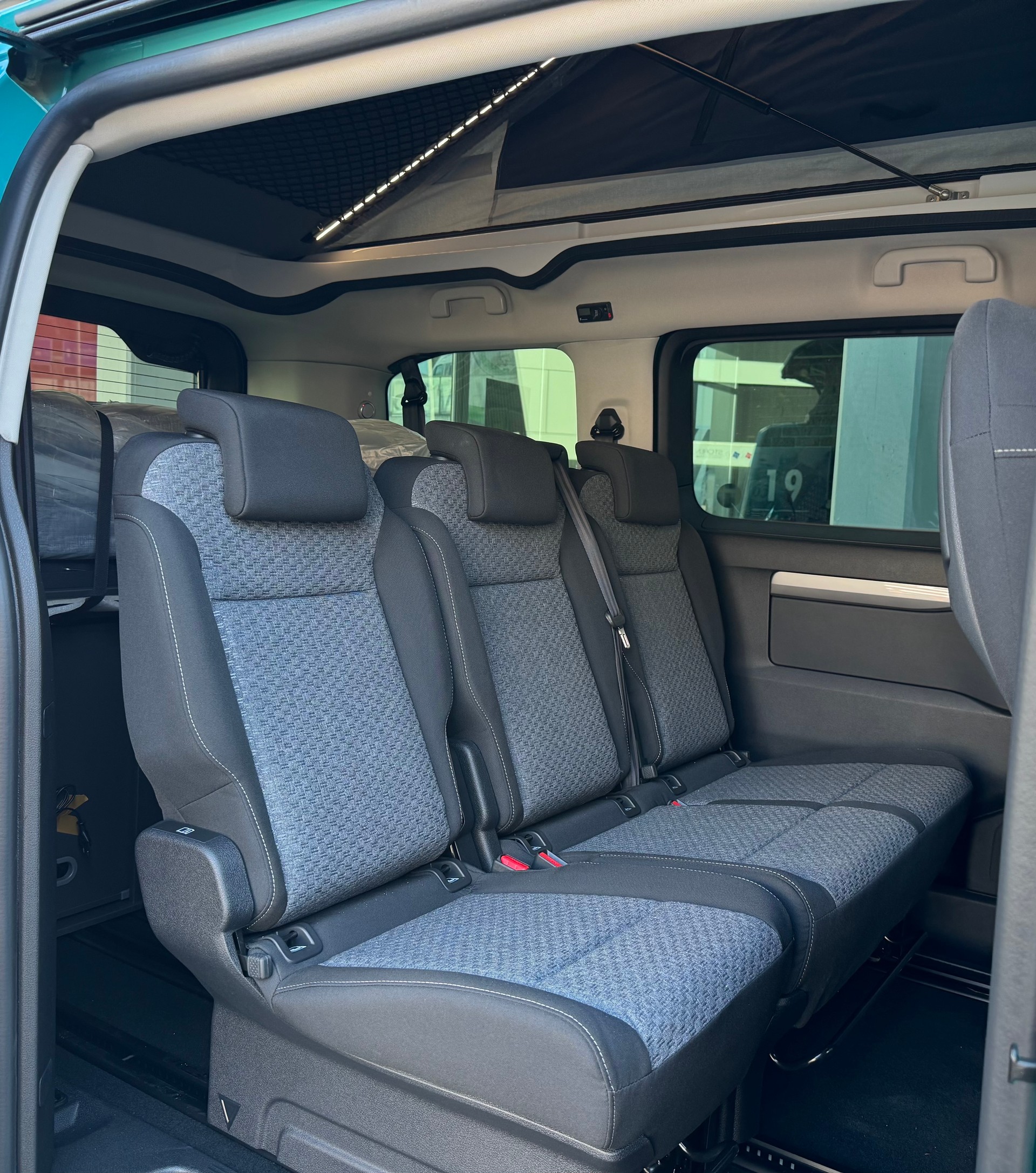 CITROEN PÖSSL Vanster BlueHDI 145 PS-image-15