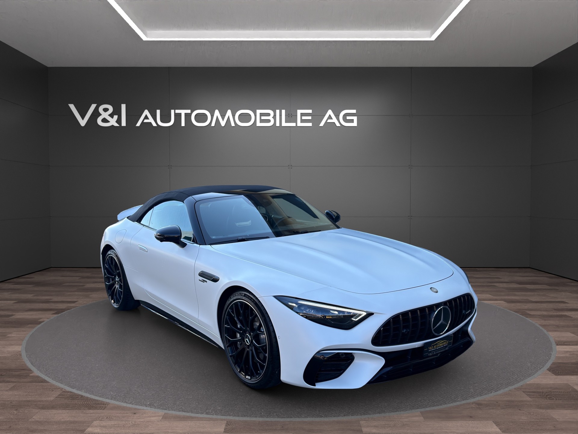 MERCEDES-BENZ AMG SL 43 Speedshift MCT-showroom-element-1
