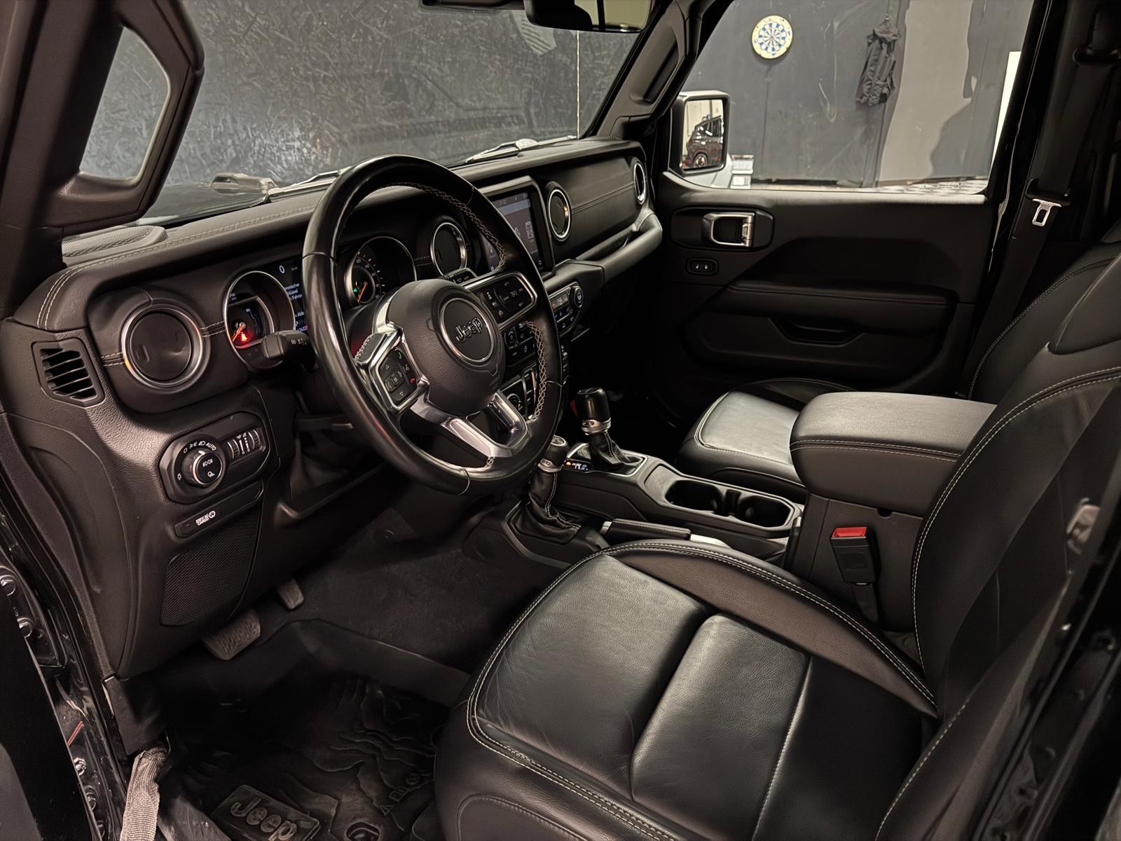JEEP Gladiator 3.0 D MultiJet Launch Edition-image-8