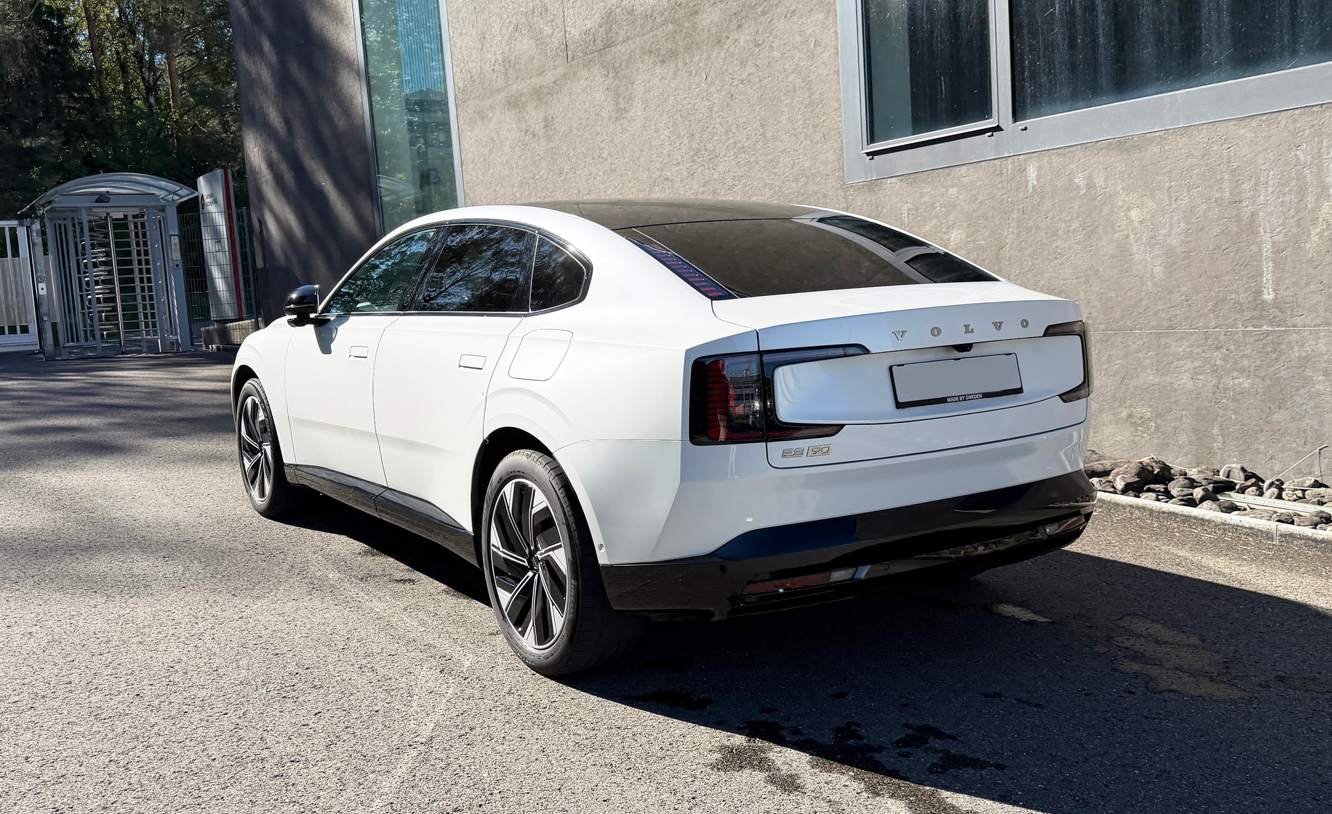 VOLVO ES90 Plus-image-9