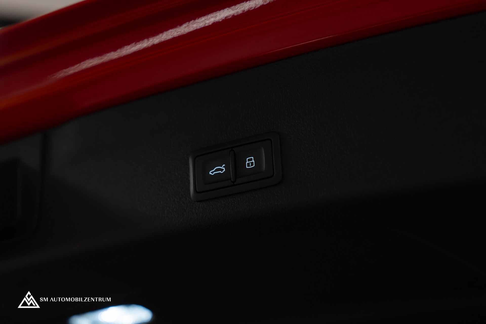 AUDI RS6 Avant 4.0 V8 TFSI quattro T-Tronic / Keramik / Standheizung / Dynamik Paket / Panorama /360°-image-20