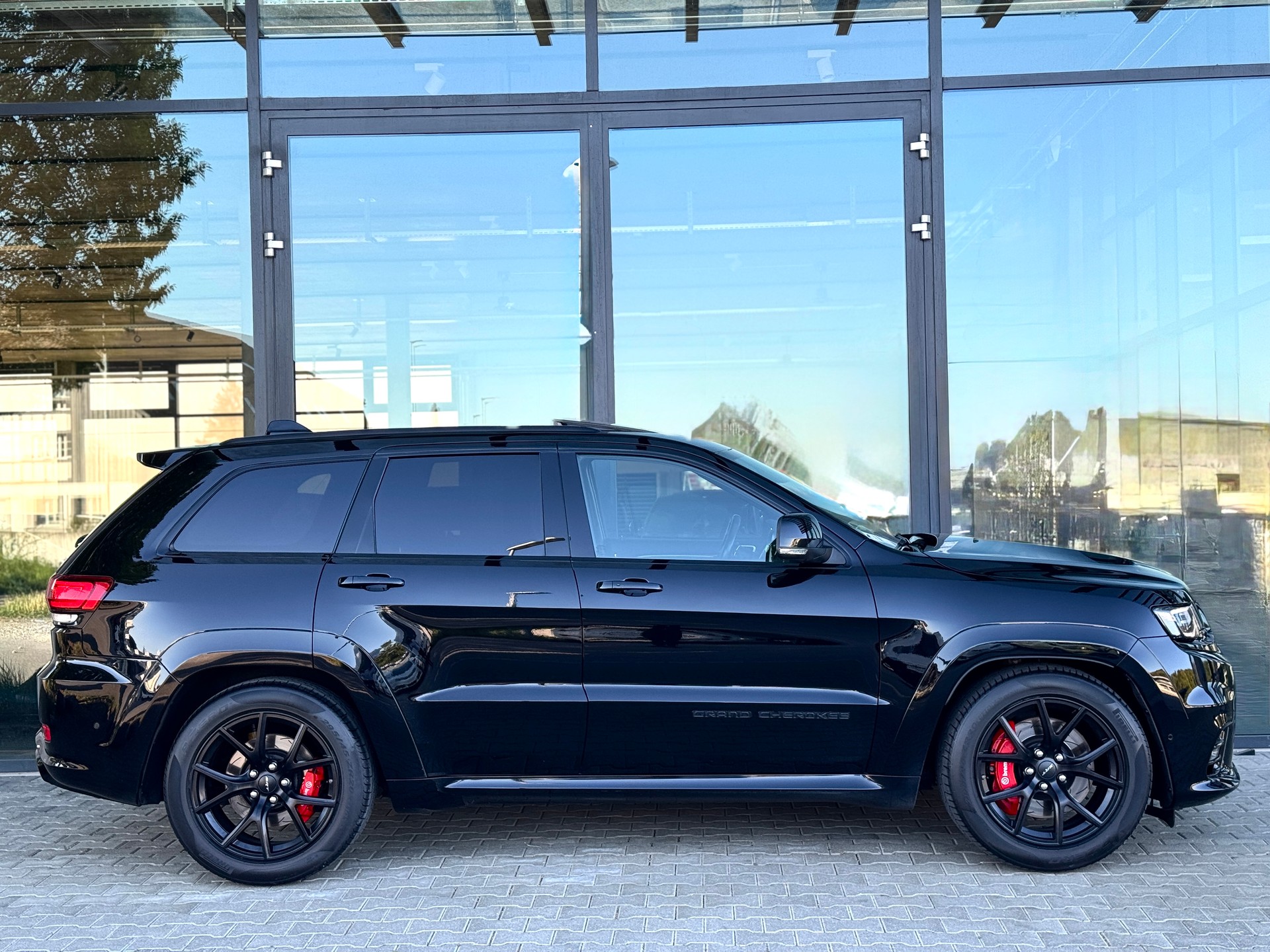 JEEP Grand Cherokee 6.4 V8 HEMI SRT8 Automatic-image-6