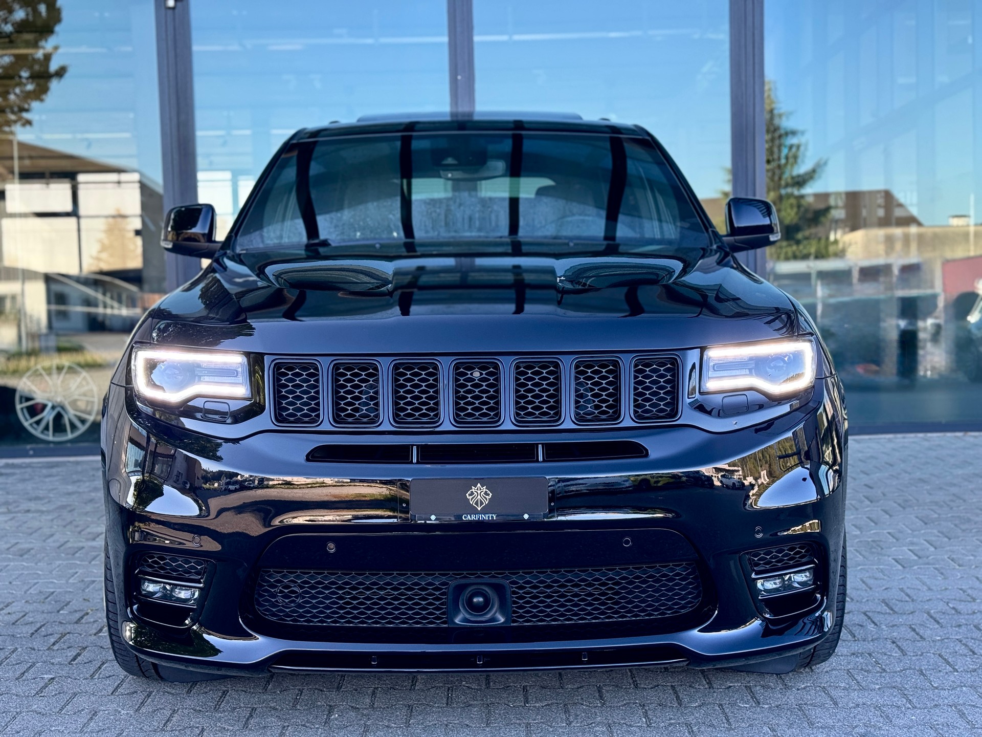 JEEP Grand Cherokee 6.4 V8 HEMI SRT8 Automatic-showroom-element-1
