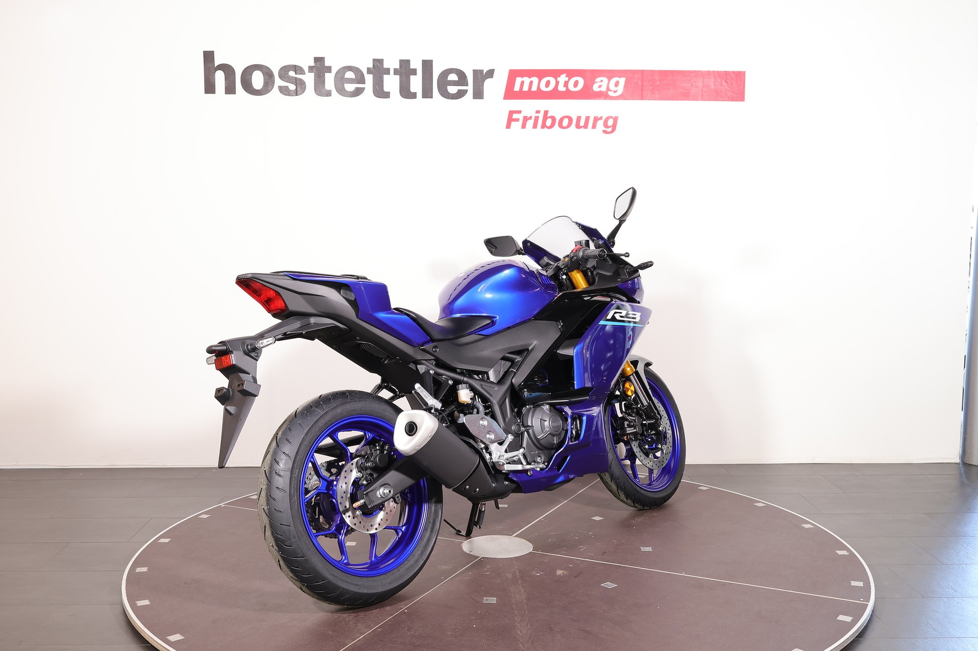 YAMAHA R3-image-2
