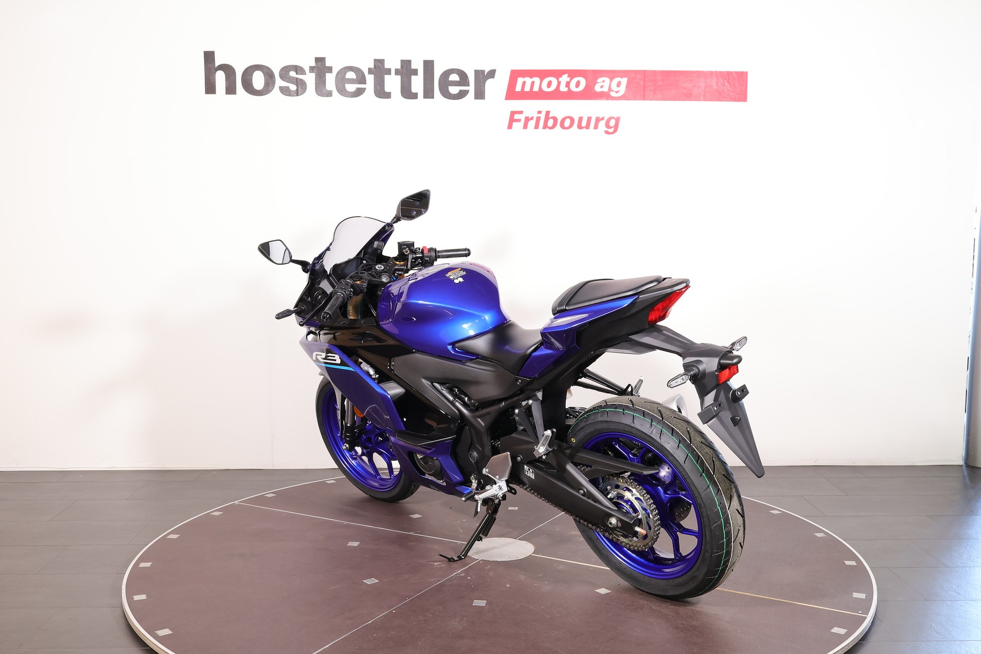 YAMAHA R3-image-3