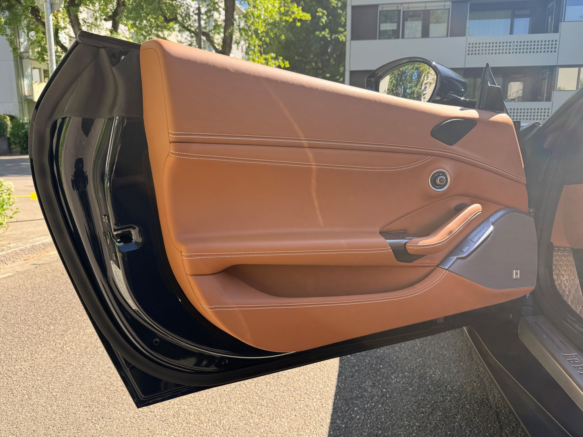FERRARI Portofino 3.9 V8 T-image-6
