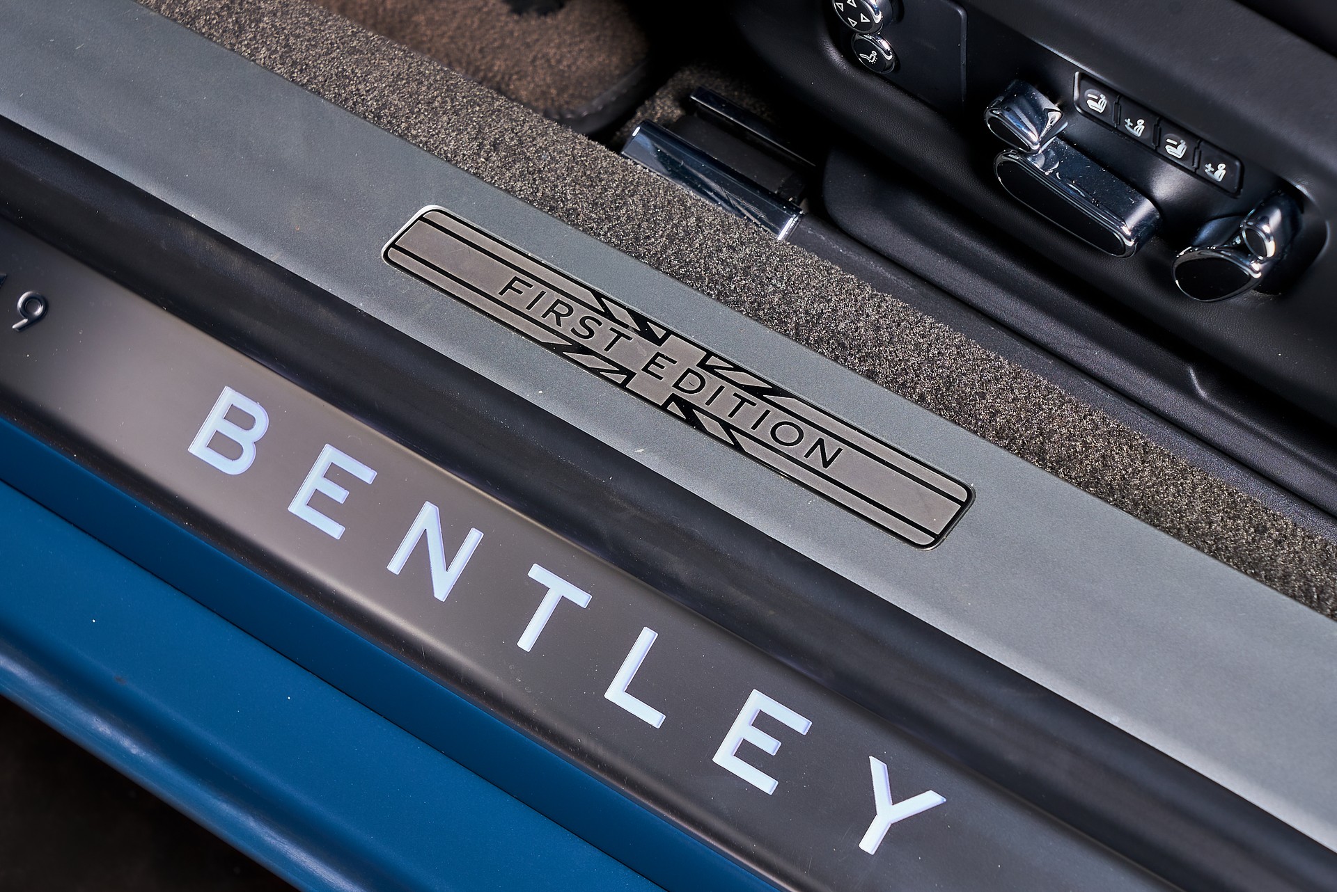 BENTLEY GTC W12 1st Edition-image-18