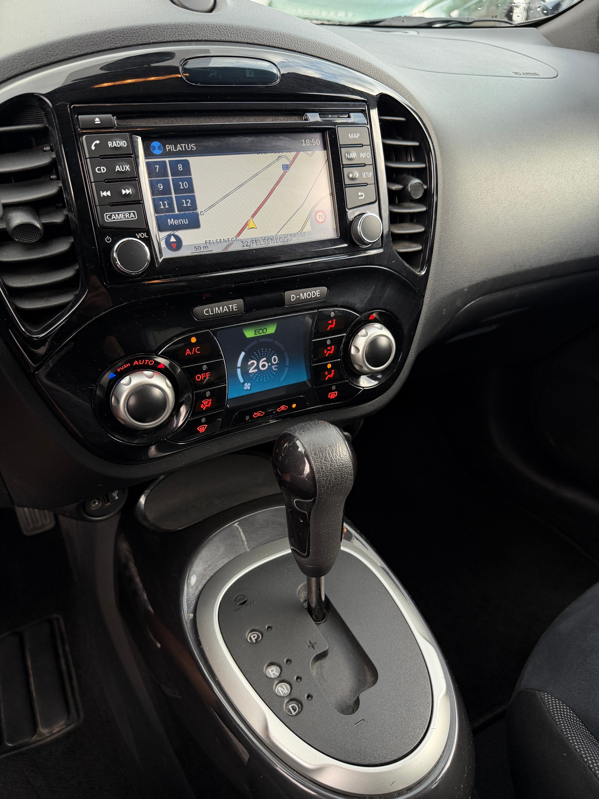 NISSAN Juke 1.6 DIG-T N-Connecta 4x4 Xtronic M-CVT-image-13